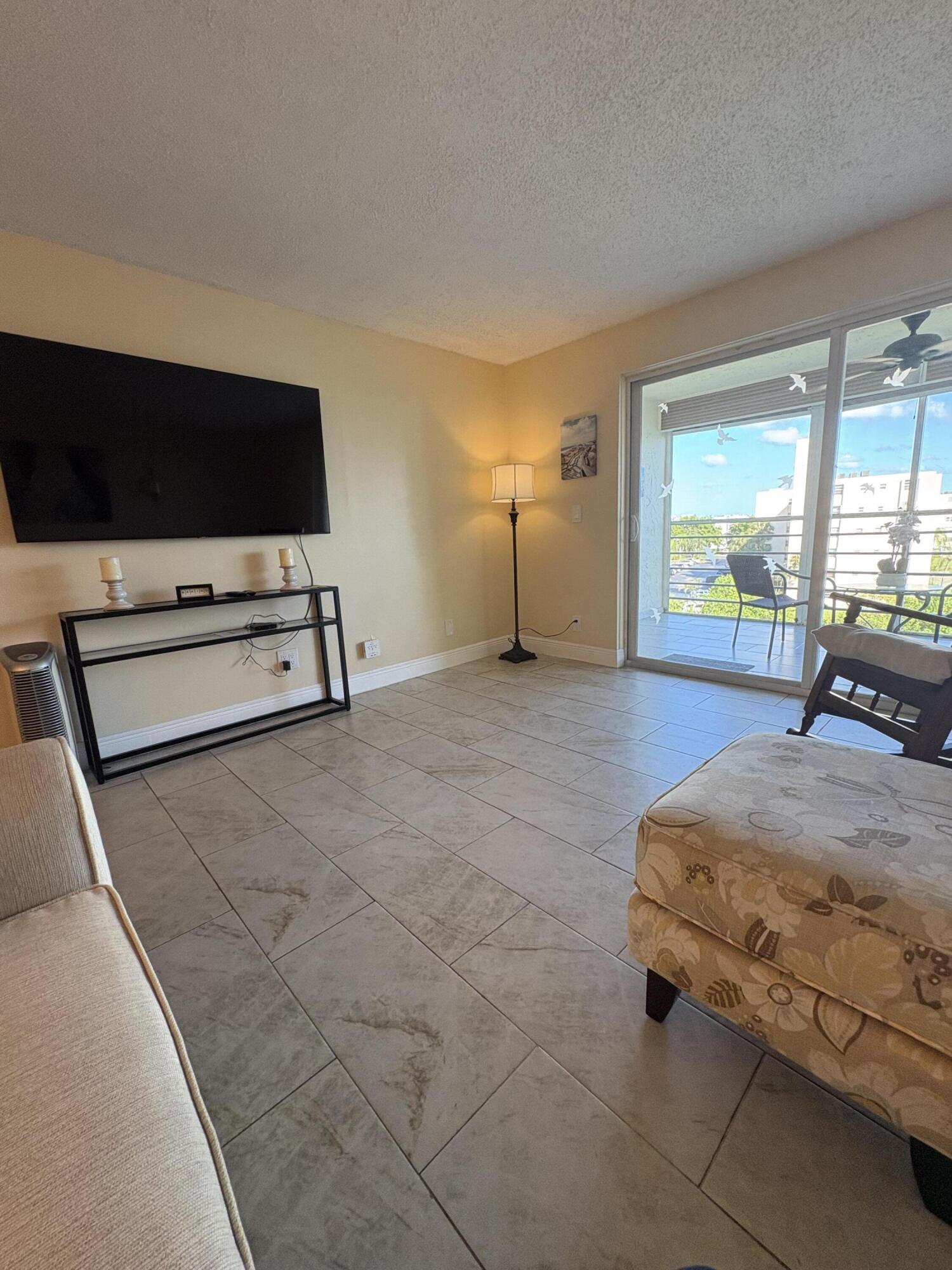 101 SE 3RD #501, Dania Beach FL 33004