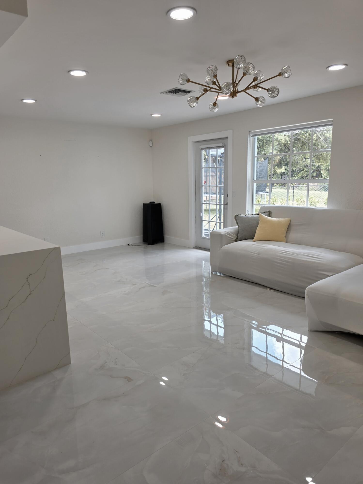 194 AKRON, Lake Worth FL 33467
