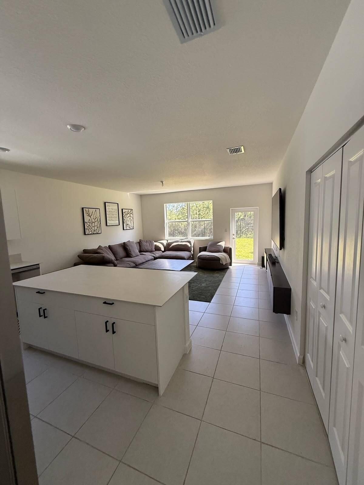 2402 SE 30TH, Homestead FL 33035