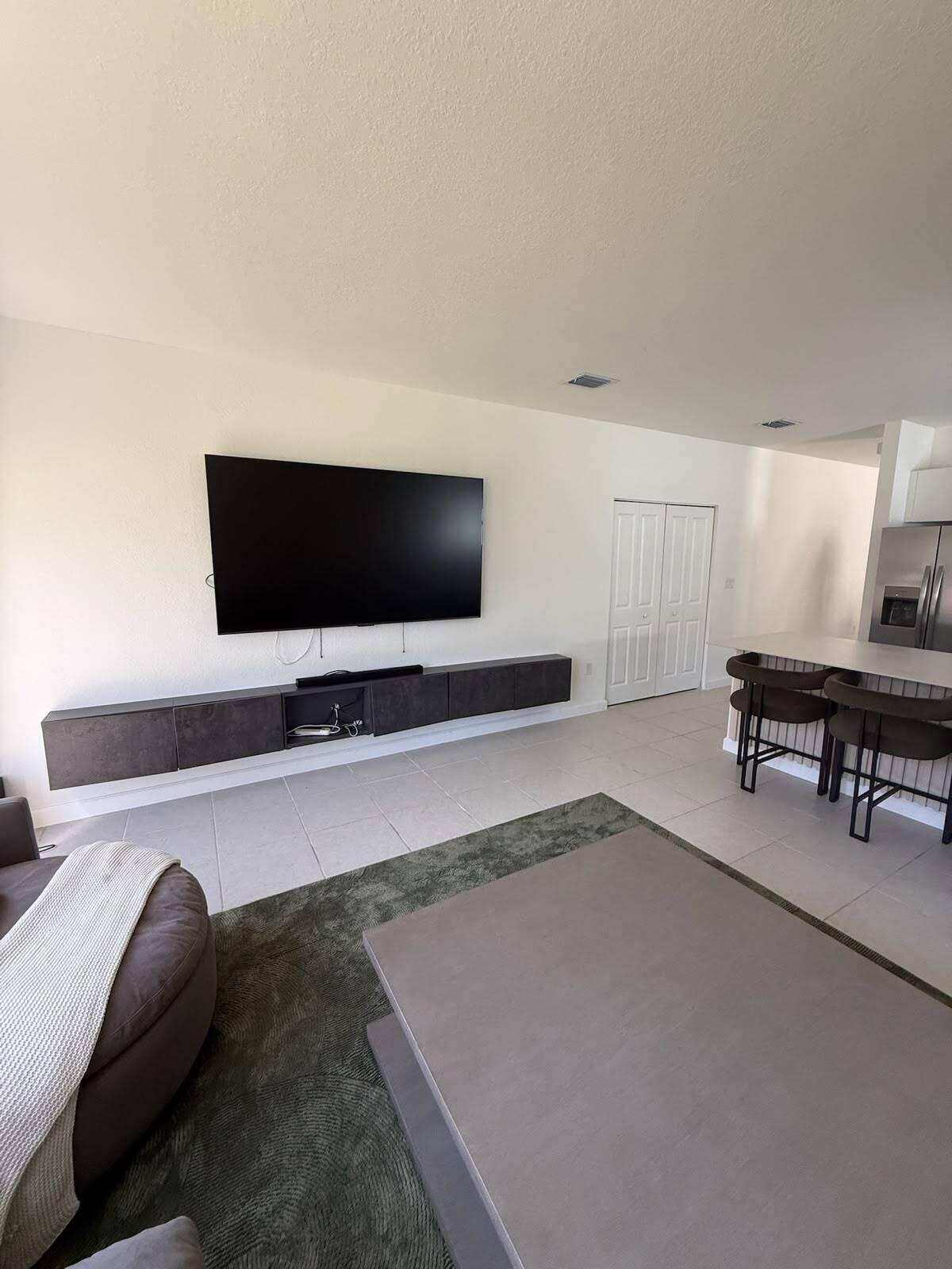 2402 SE 30TH, Homestead FL 33035