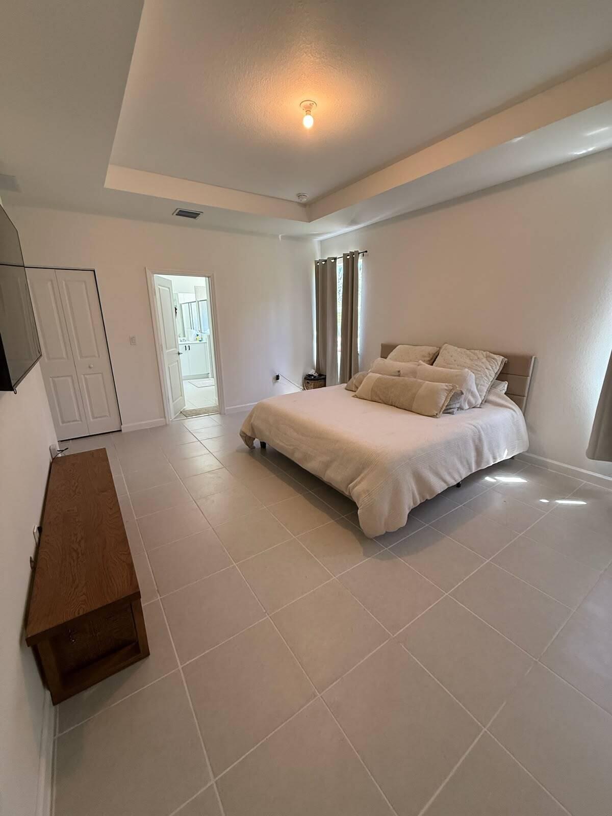 2402 SE 30TH, Homestead FL 33035