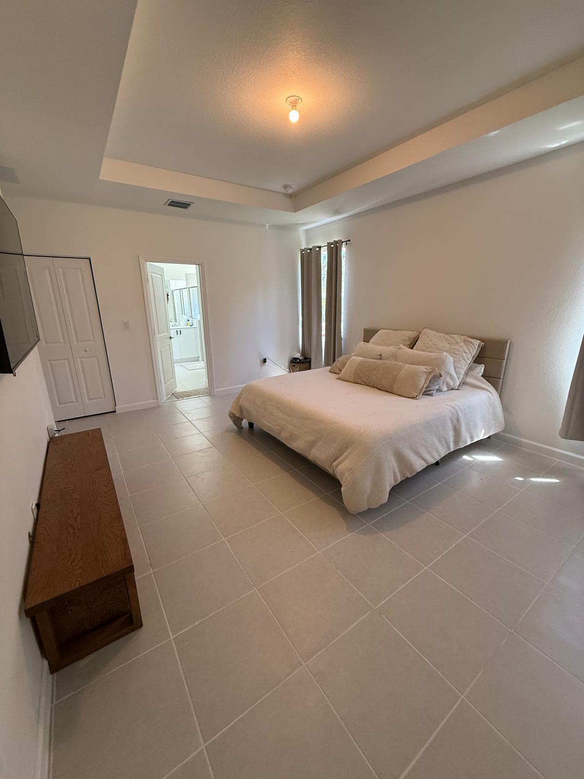 2402 SE 30TH, Homestead FL 33035
