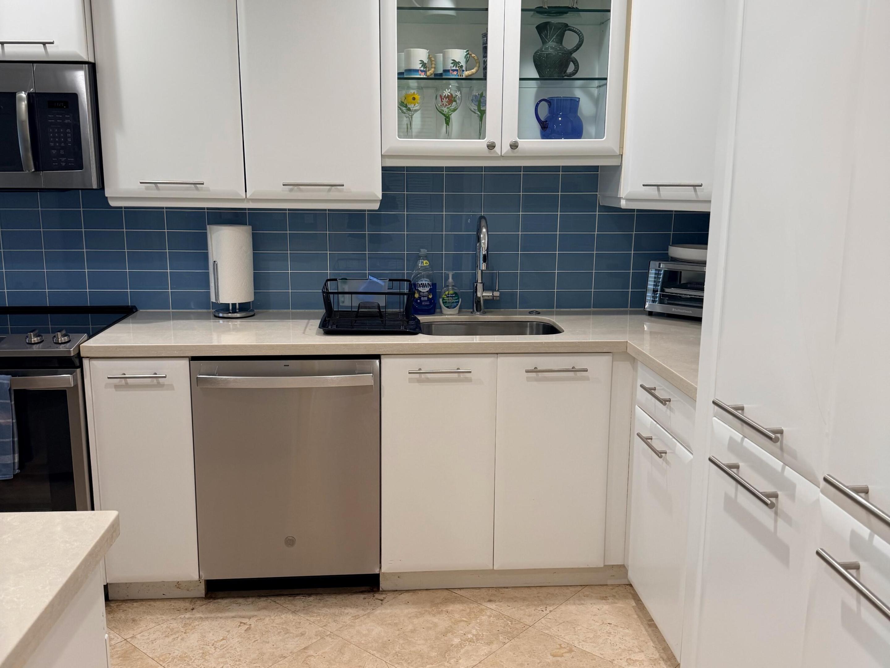 2 SOUTHPORT #B, Boynton Beach FL 33436