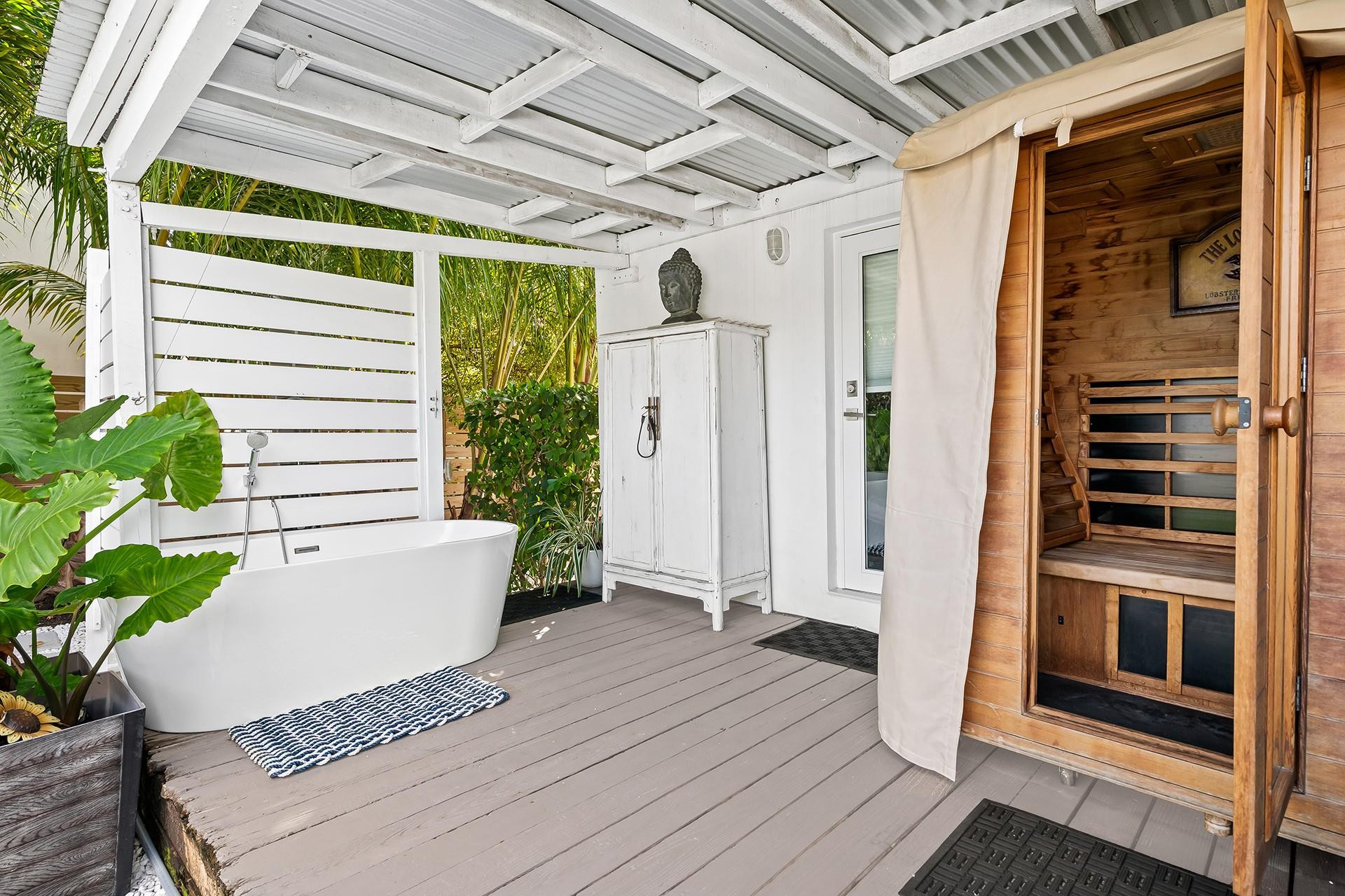 2517 E LAS OLAS, Fort Lauderdale FL 33301