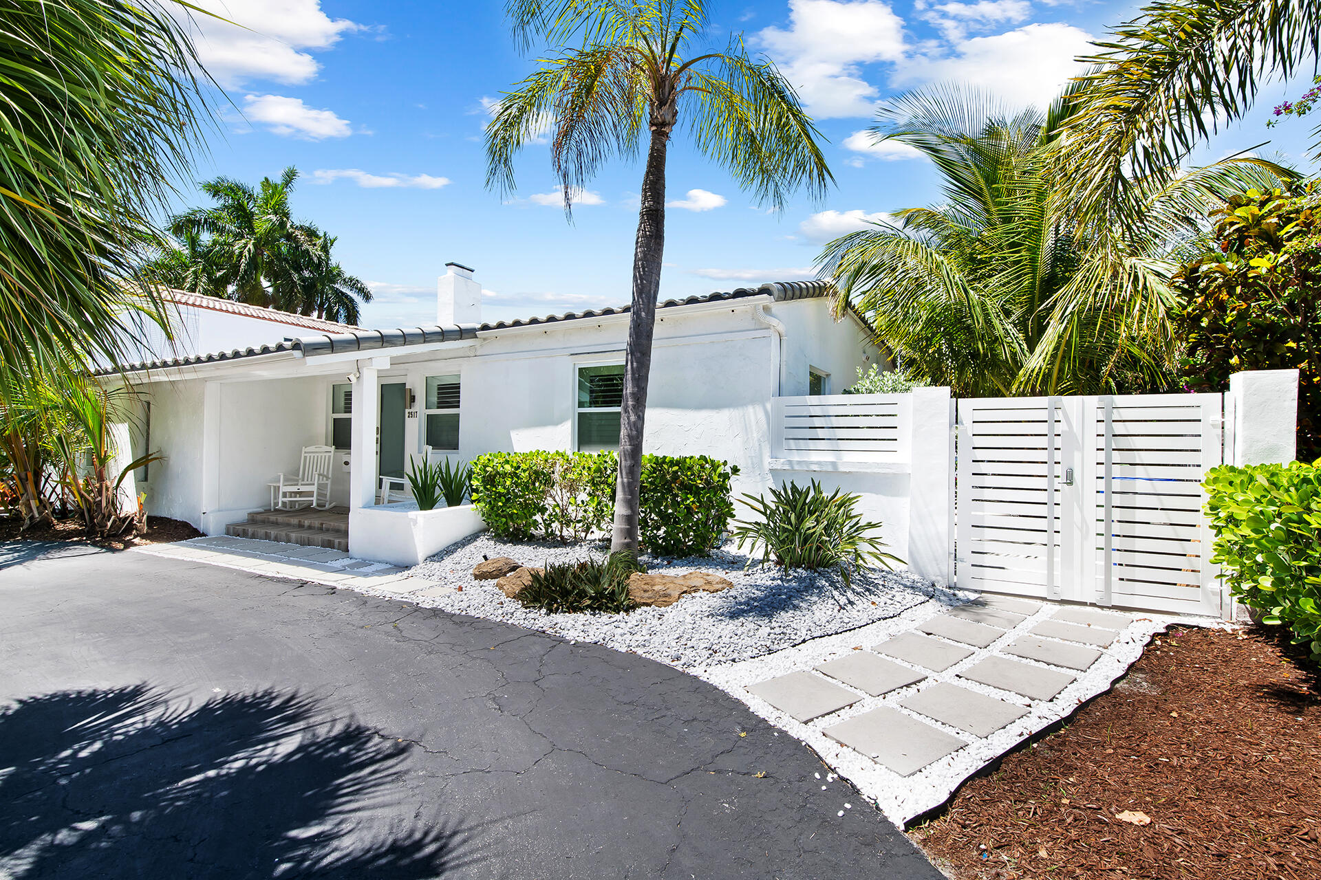 2517 E LAS OLAS, Fort Lauderdale FL 33301