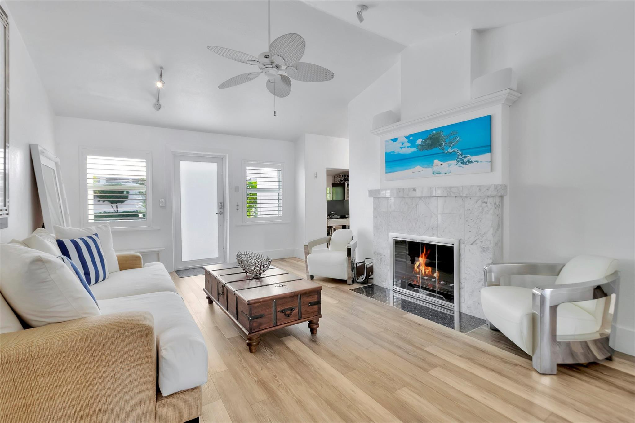 2517 E LAS OLAS, Fort Lauderdale FL 33301