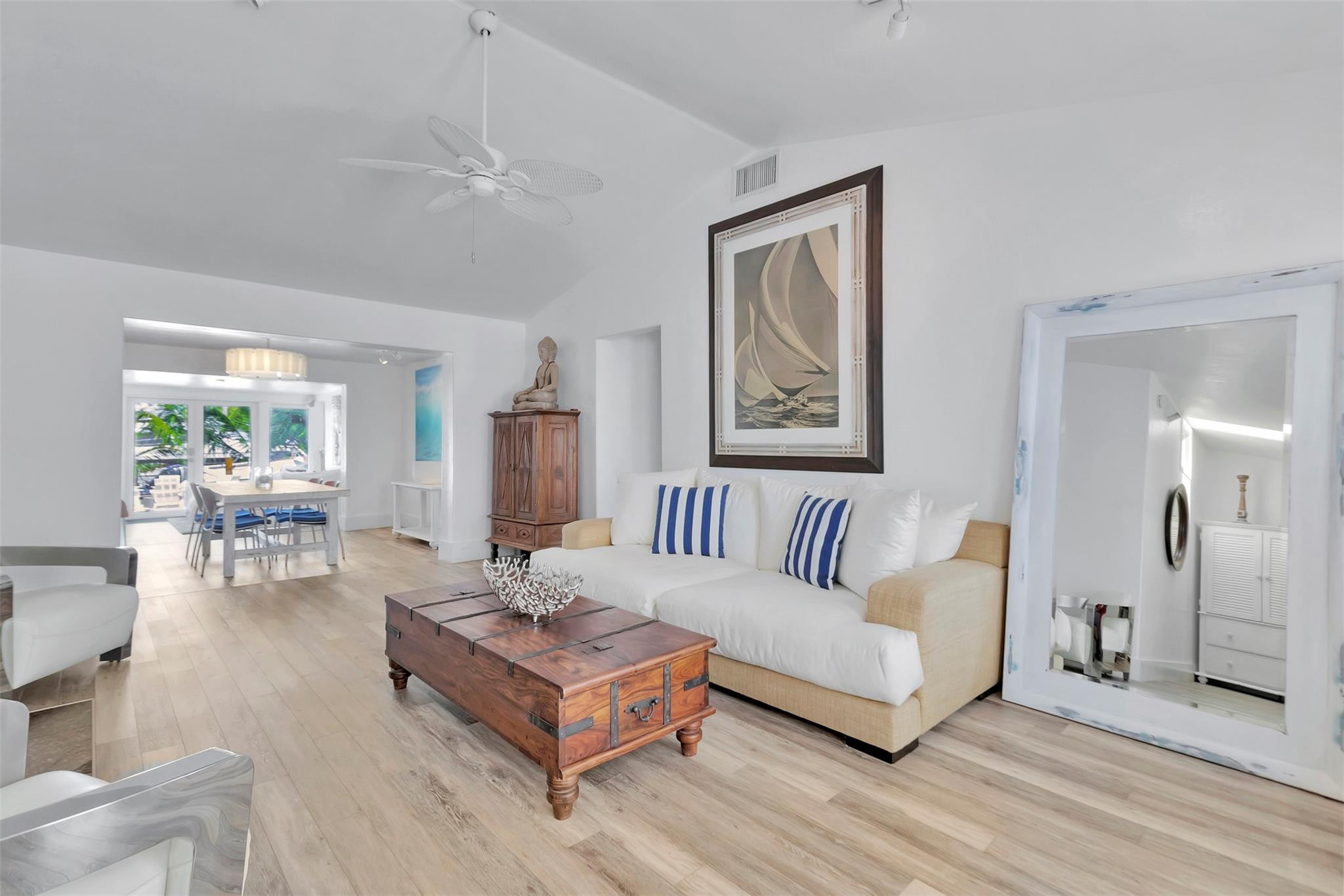 2517 E LAS OLAS, Fort Lauderdale FL 33301
