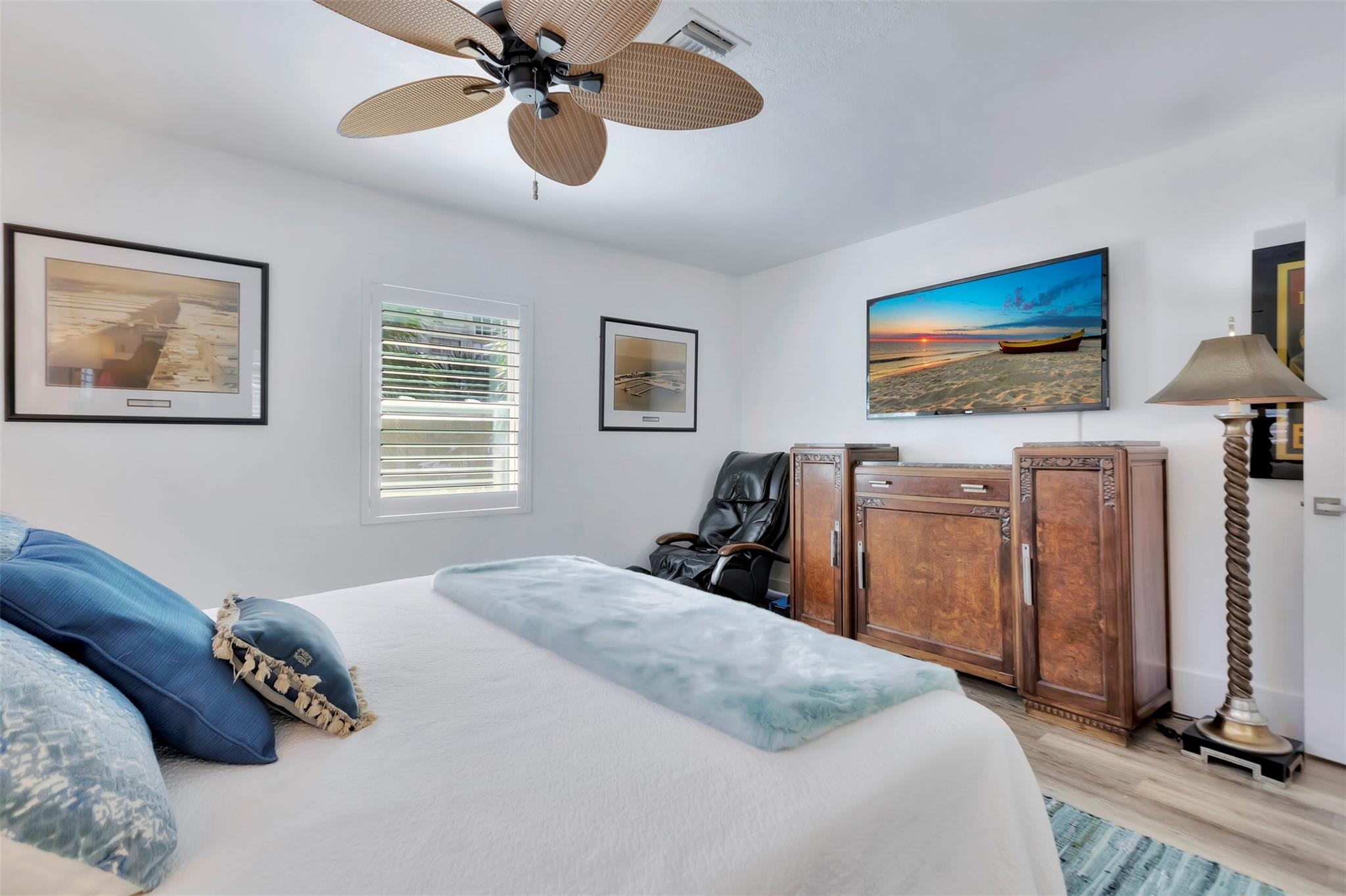 2517 E LAS OLAS, Fort Lauderdale FL 33301