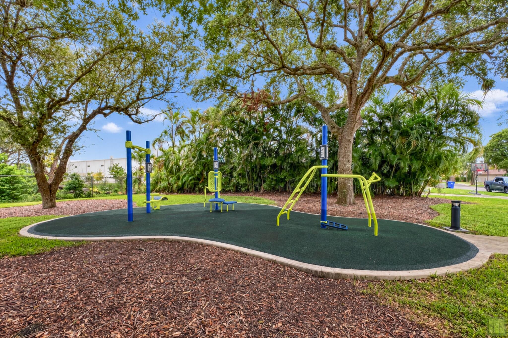4959 NW 6TH, Coconut Creek FL 33063