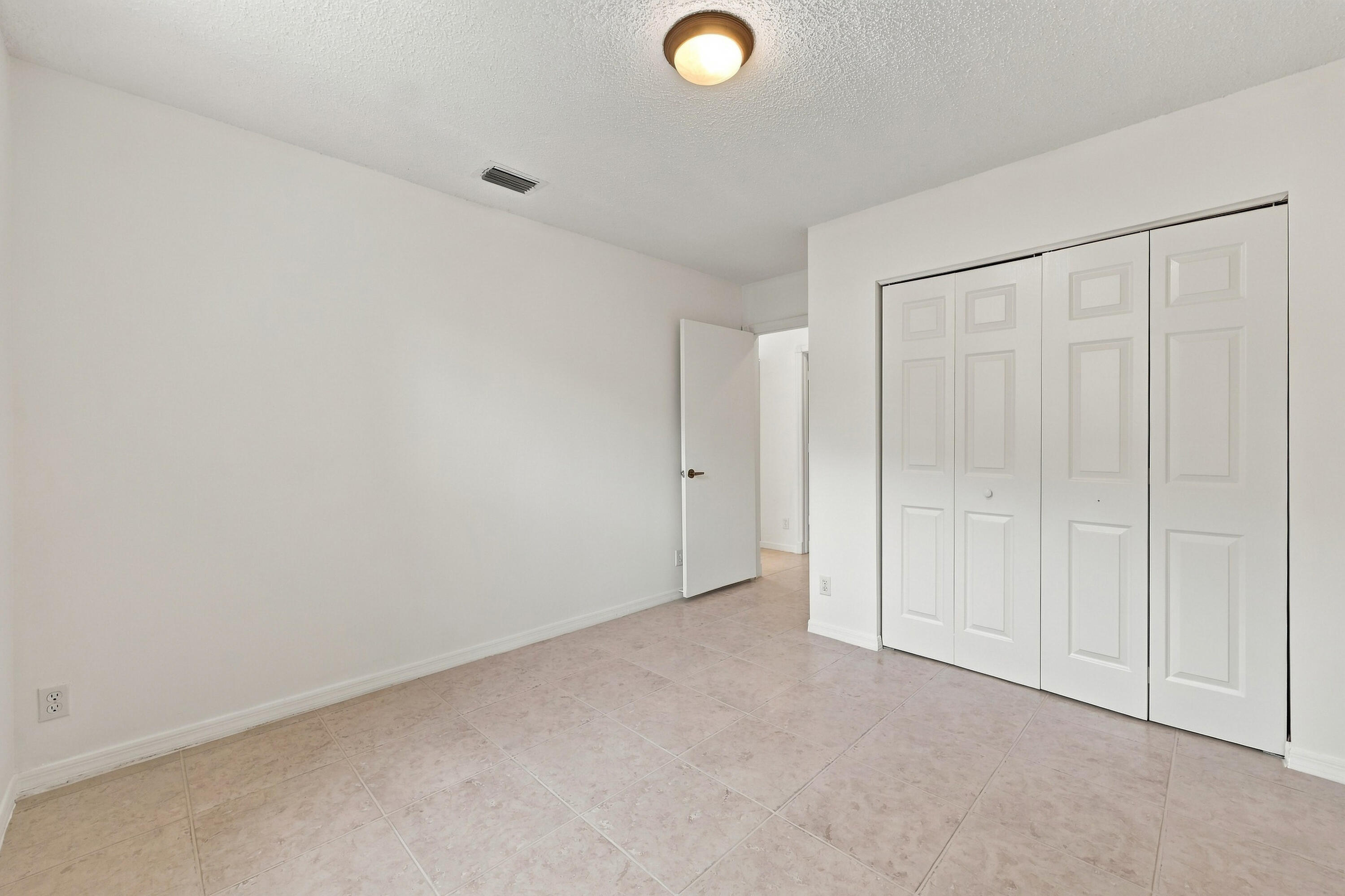 10671 St Thomas, Boca Raton FL 33498