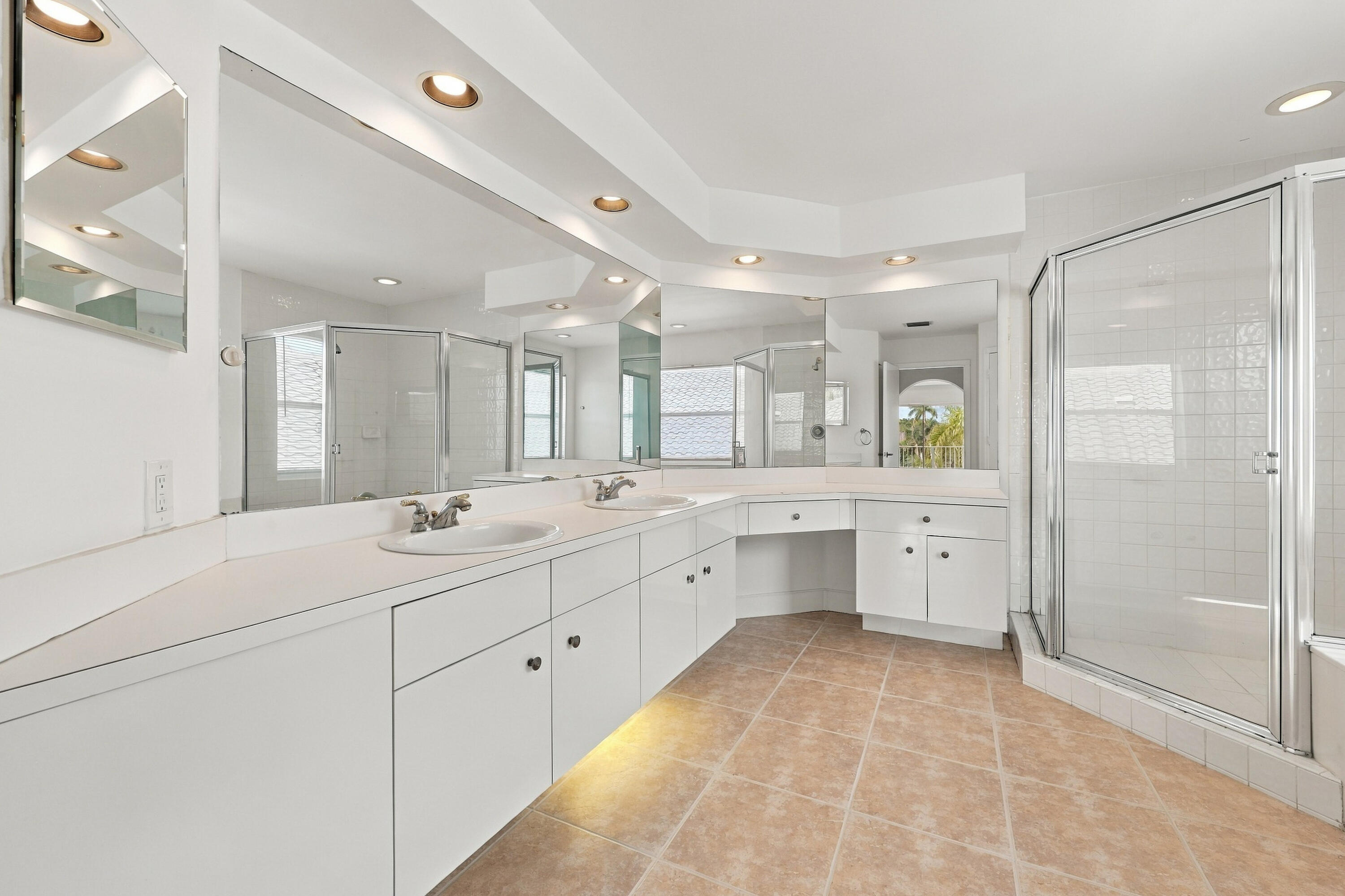 10671 St Thomas, Boca Raton FL 33498