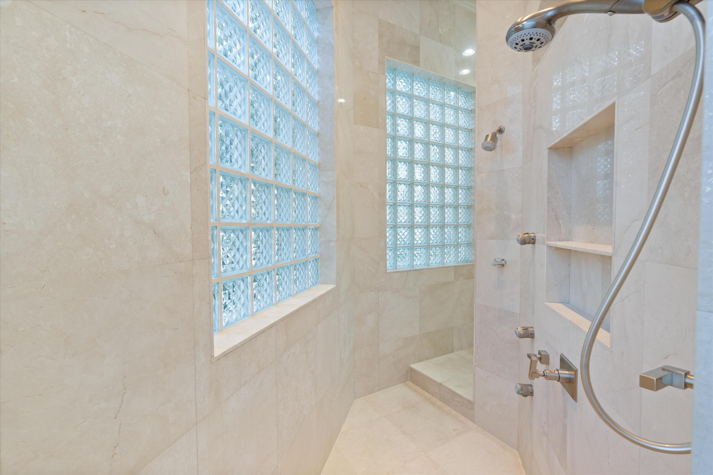 681 Carrotwood, Plantation FL 33324