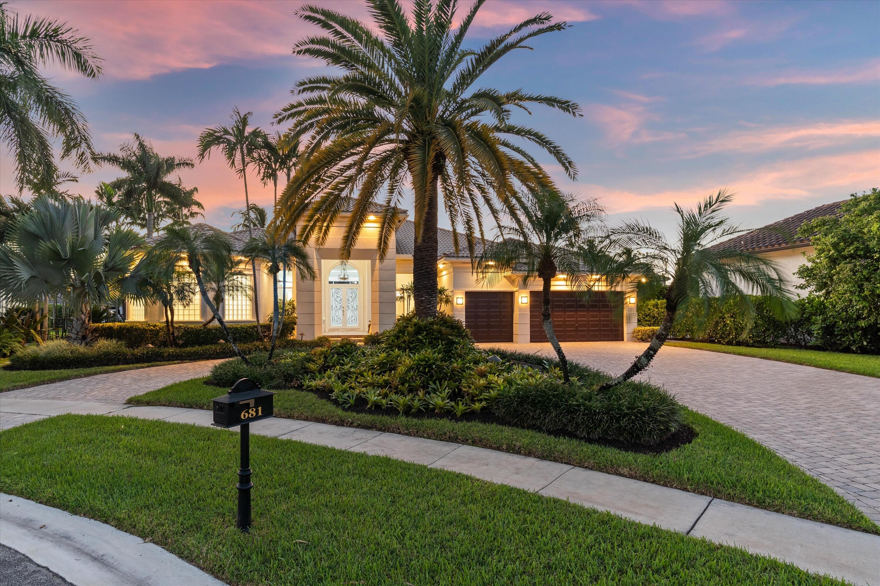 681 Carrotwood, Plantation FL 33324
