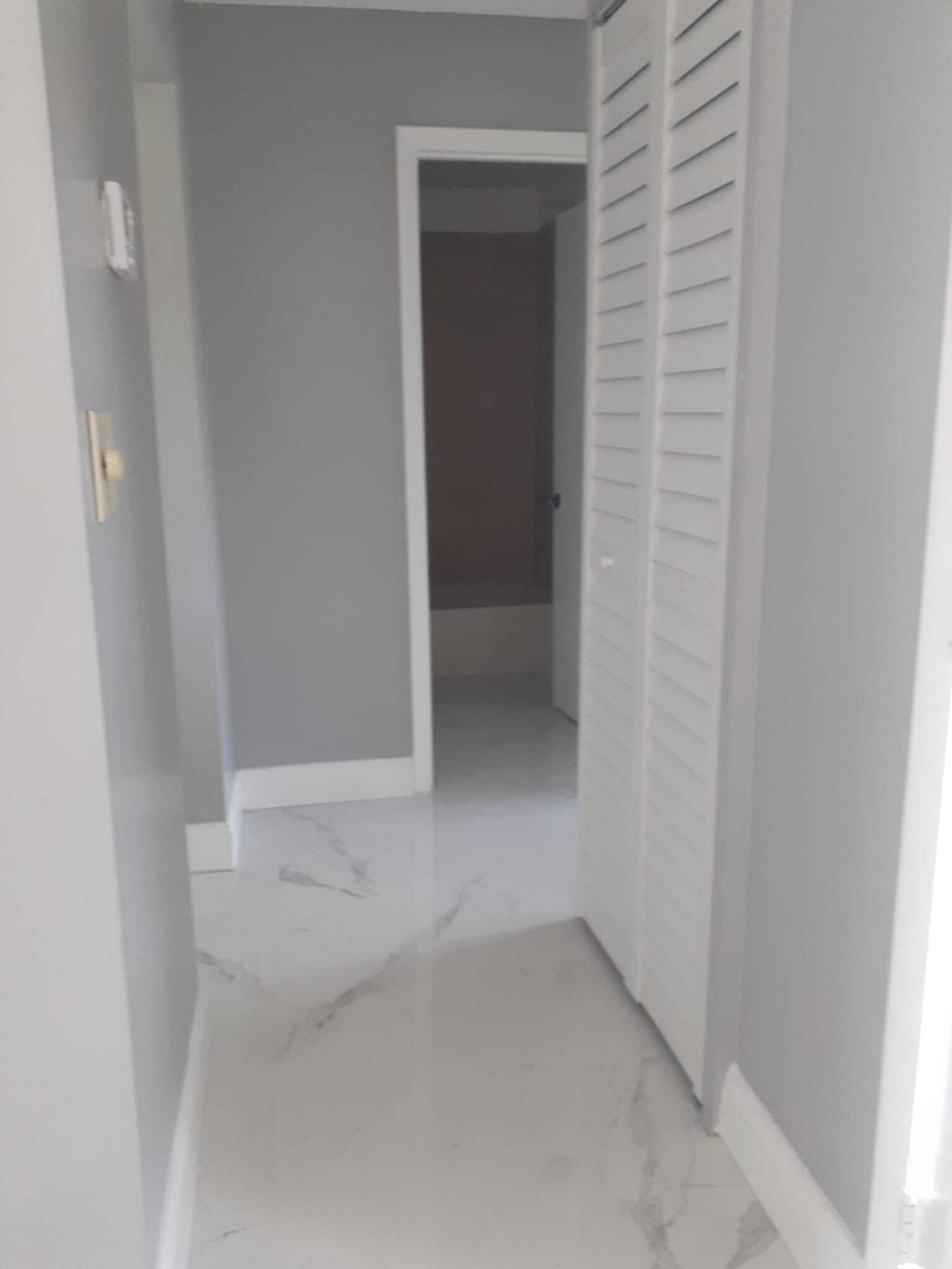 3441 NW 44TH #102, Oakland Park FL 33309