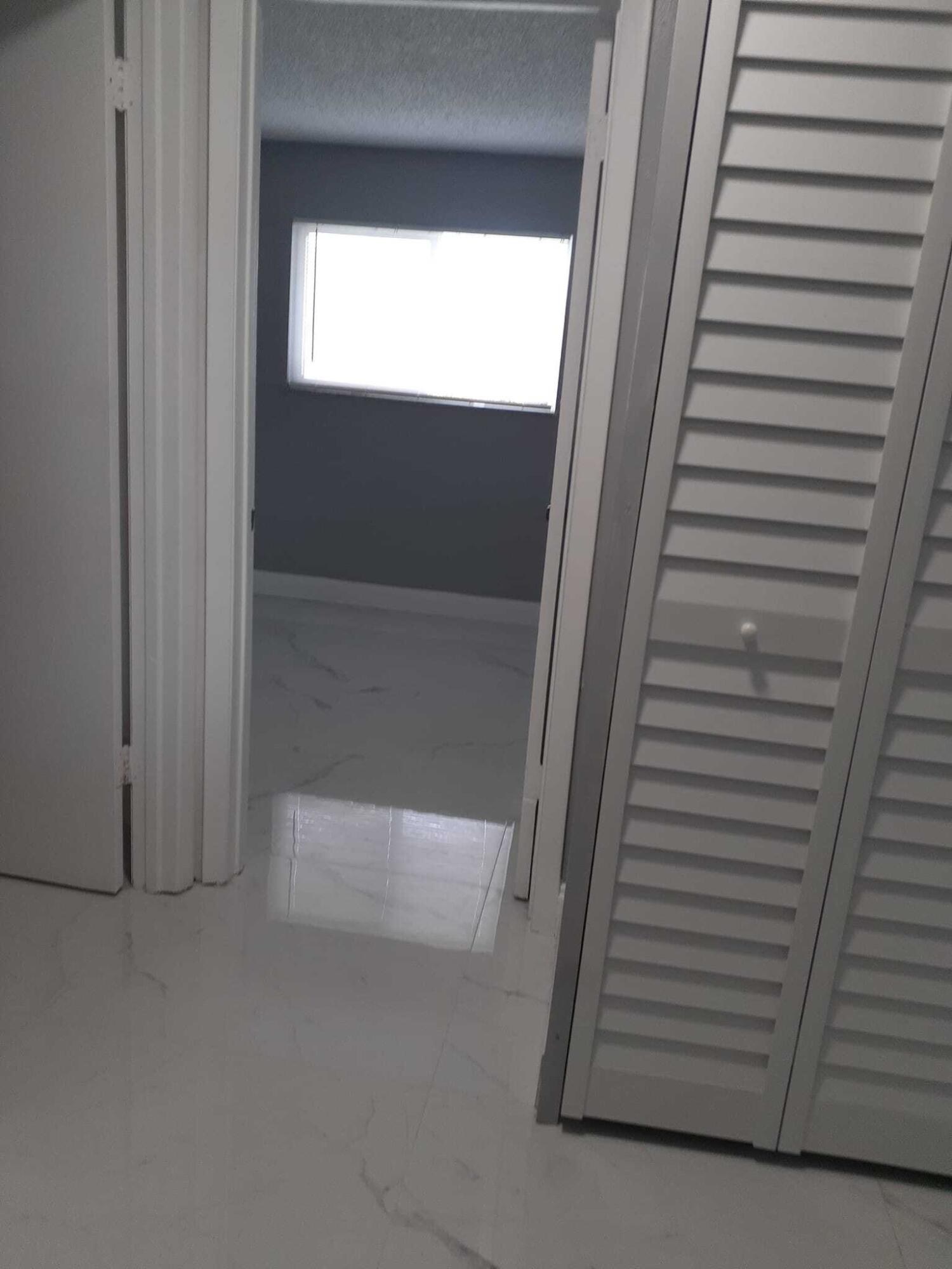 3441 NW 44TH #102, Oakland Park FL 33309