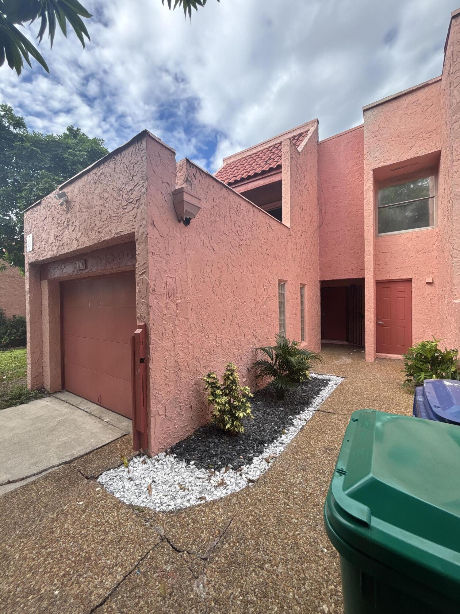 1701 NW 58TH #25, Lauderhill FL 33313