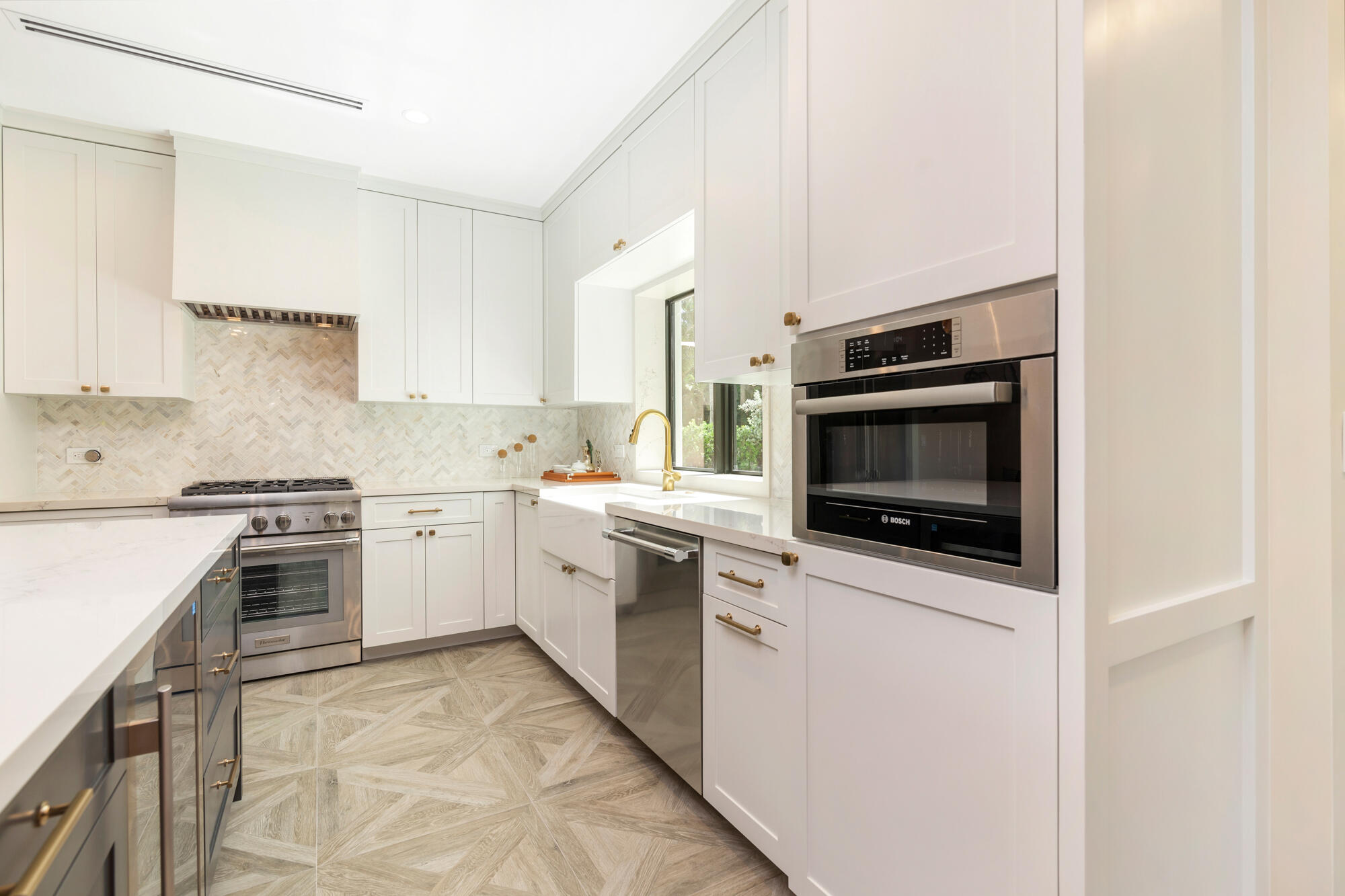 6840 LAKE, West Palm Beach FL 33405