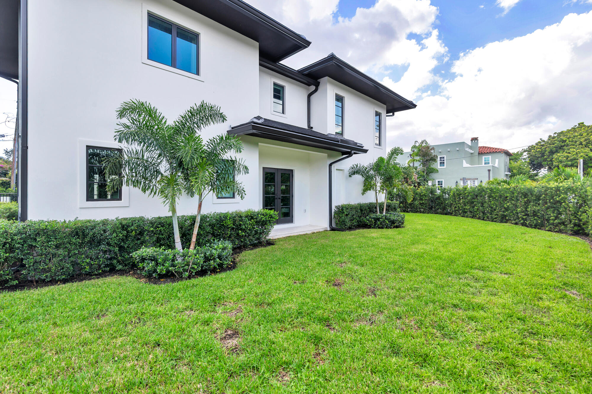 6840 LAKE, West Palm Beach FL 33405