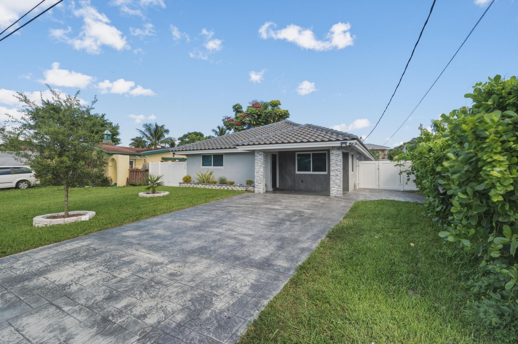 4440 SW 26th, Fort Lauderdale FL 33312