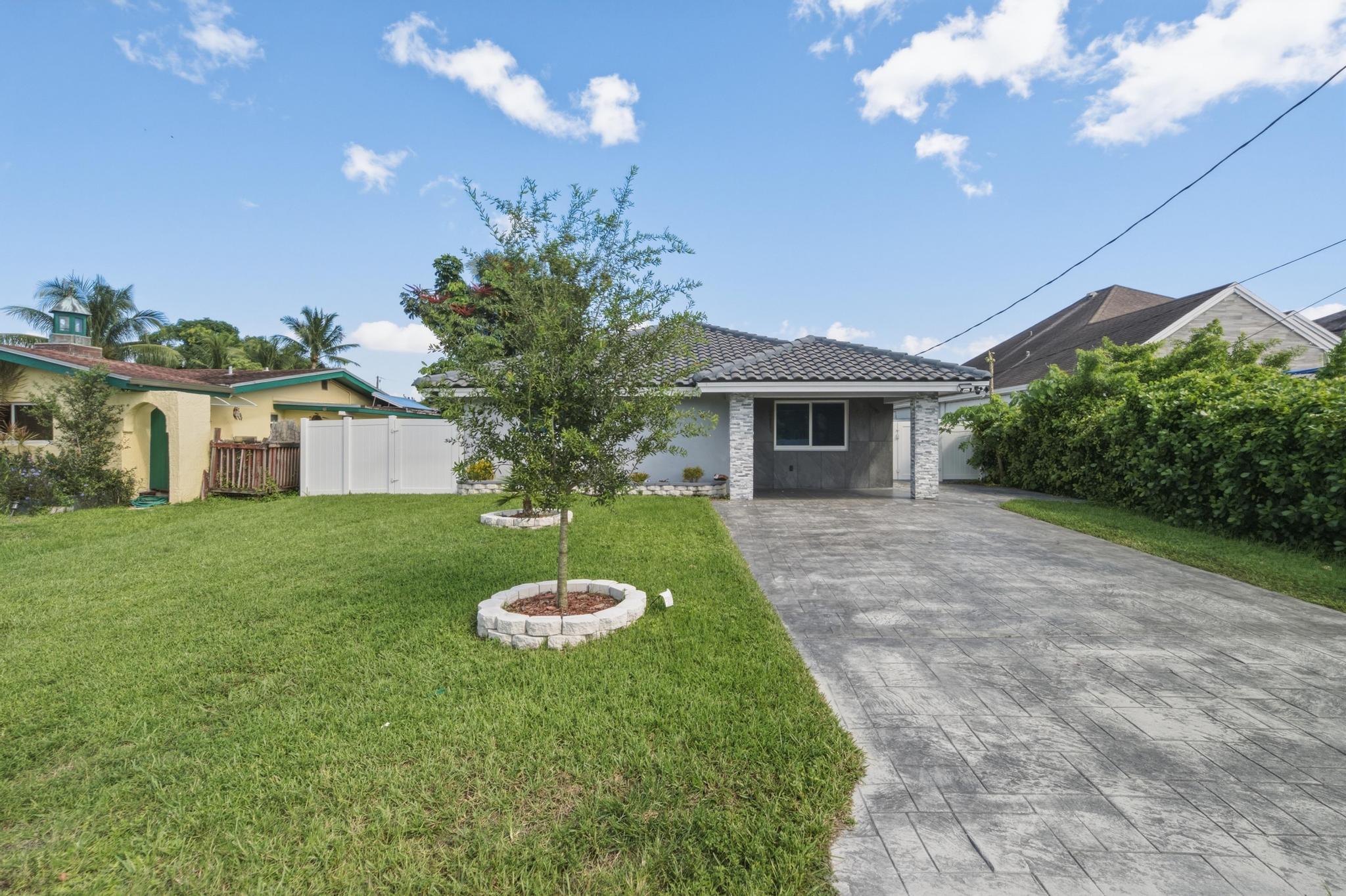4440 SW 26th, Fort Lauderdale FL 33312