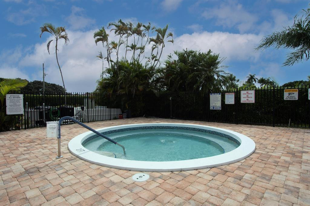 10890 Lakemore #Unit 201, Boca Raton FL 33498