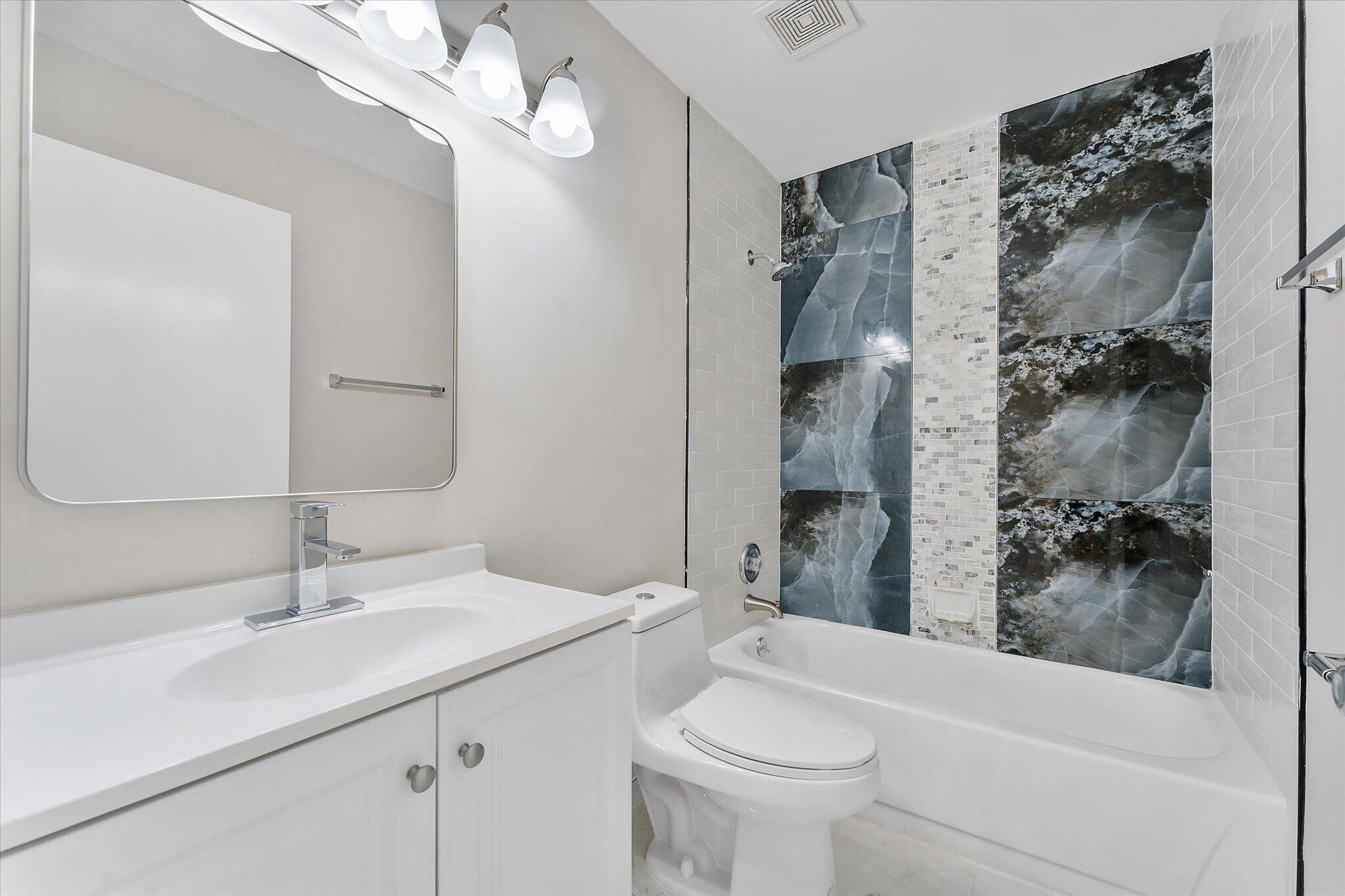 10890 Lakemore #Unit 201, Boca Raton FL 33498