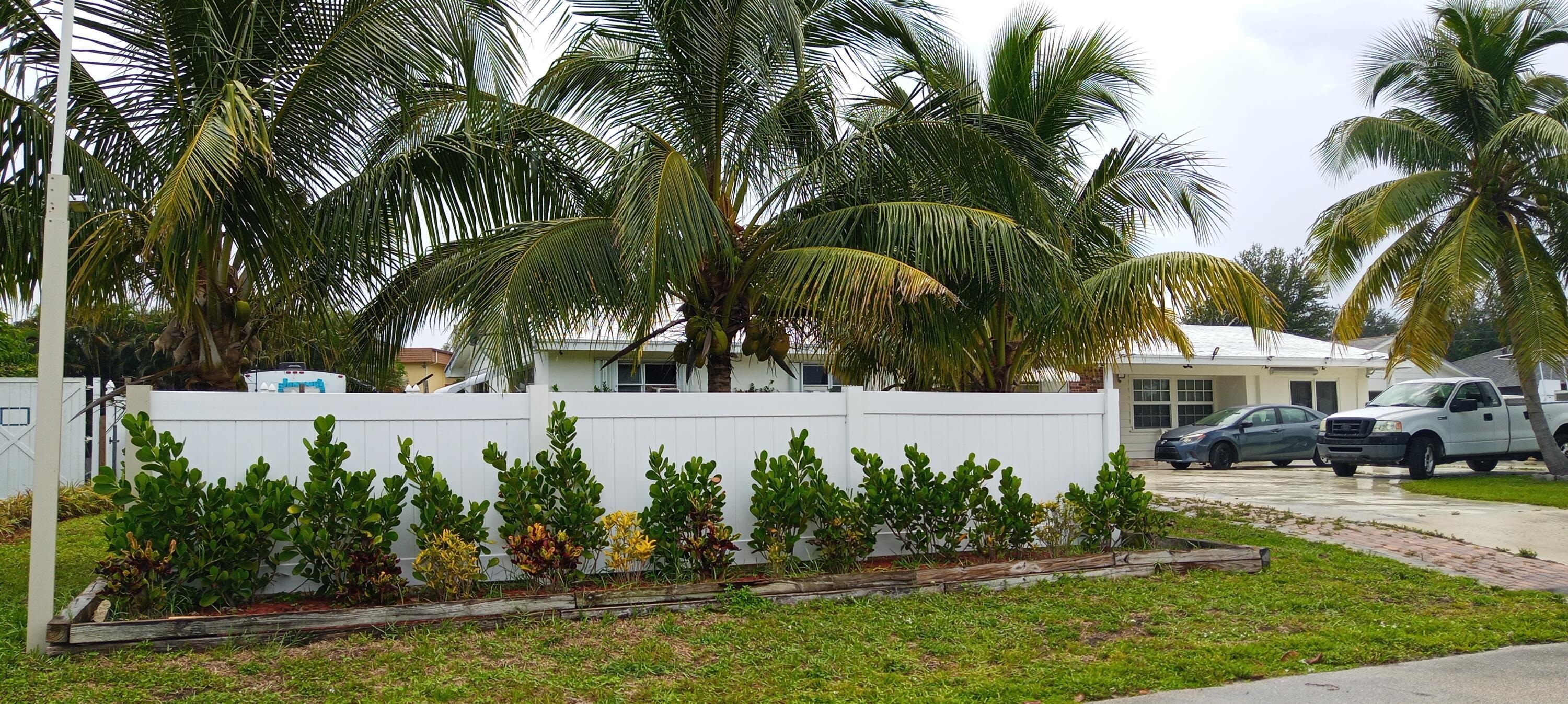 1975 Palm Acres, Palm Springs FL 33406