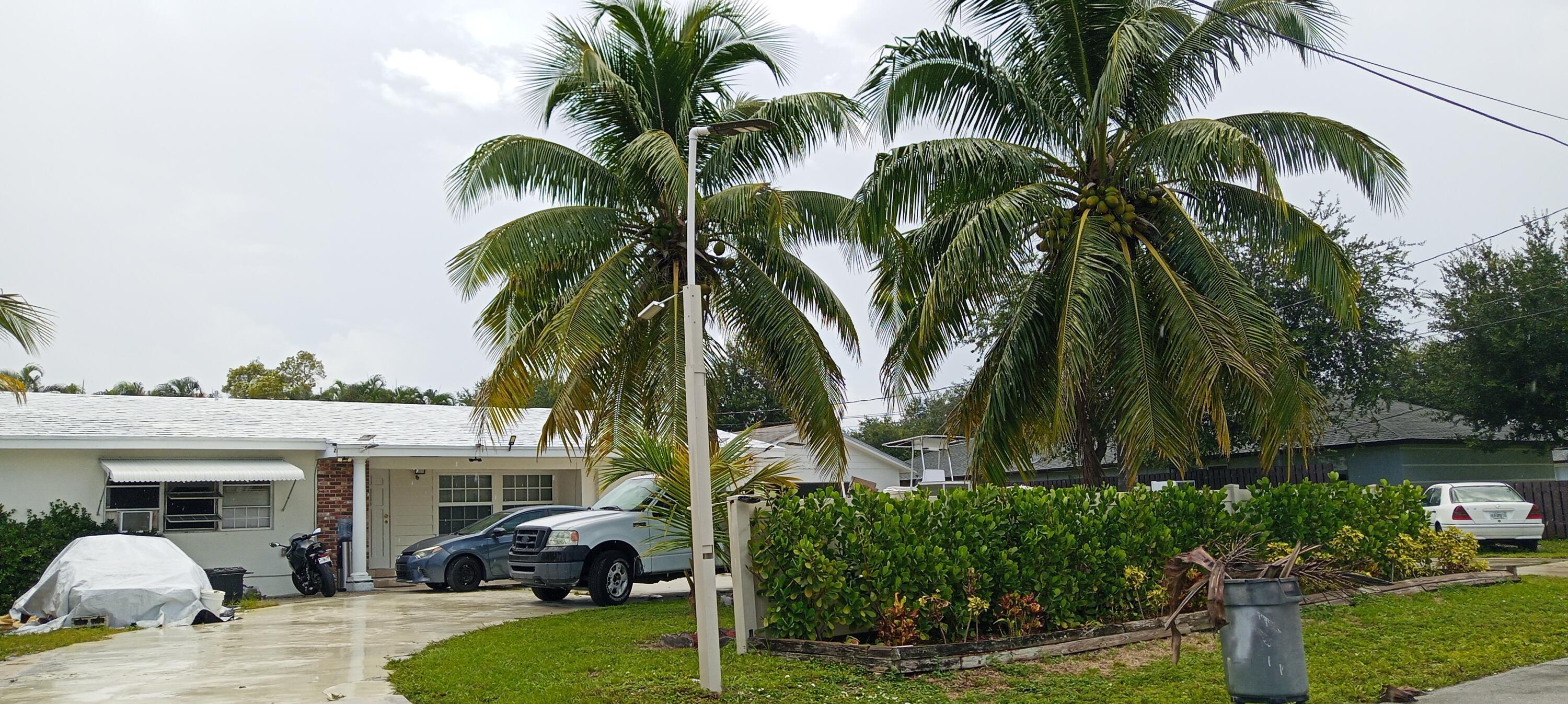 1975 Palm Acres, Palm Springs FL 33406