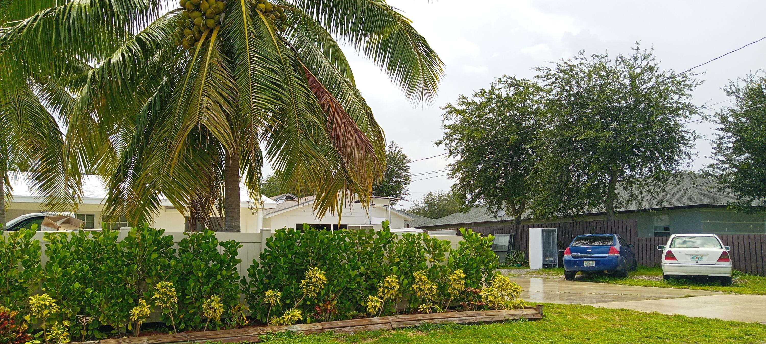 1975 Palm Acres, Palm Springs FL 33406