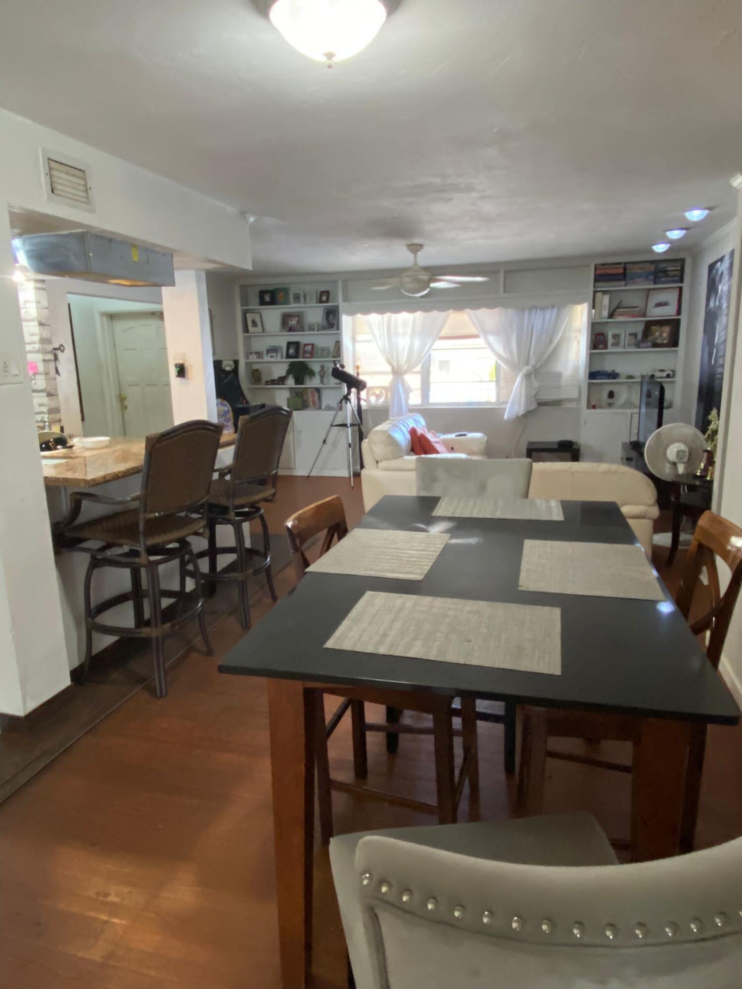 1975 Palm Acres, Palm Springs FL 33406