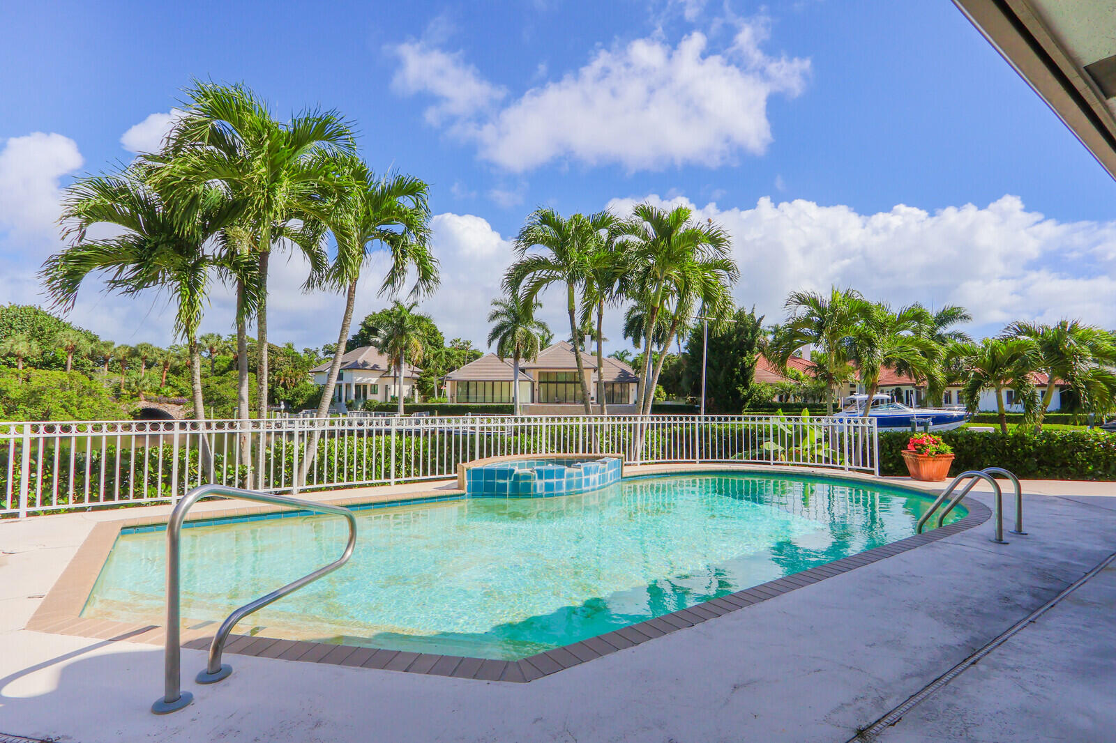 13868 LE BATEAU, Palm Beach Gardens FL 33410
