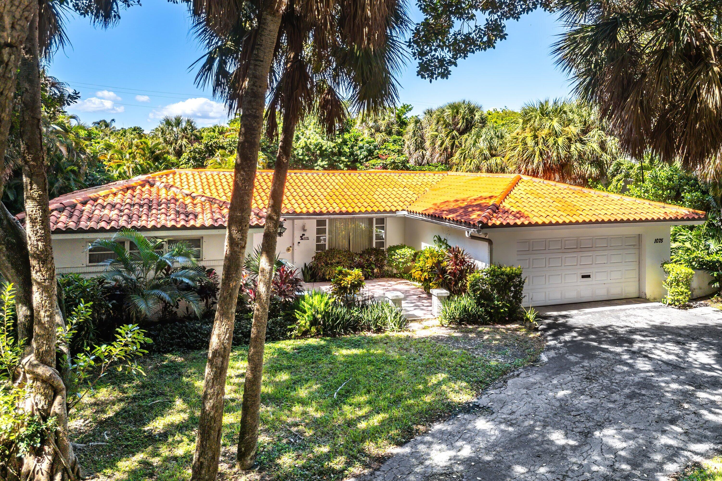 1075 Banyan, Boca Raton FL 33432