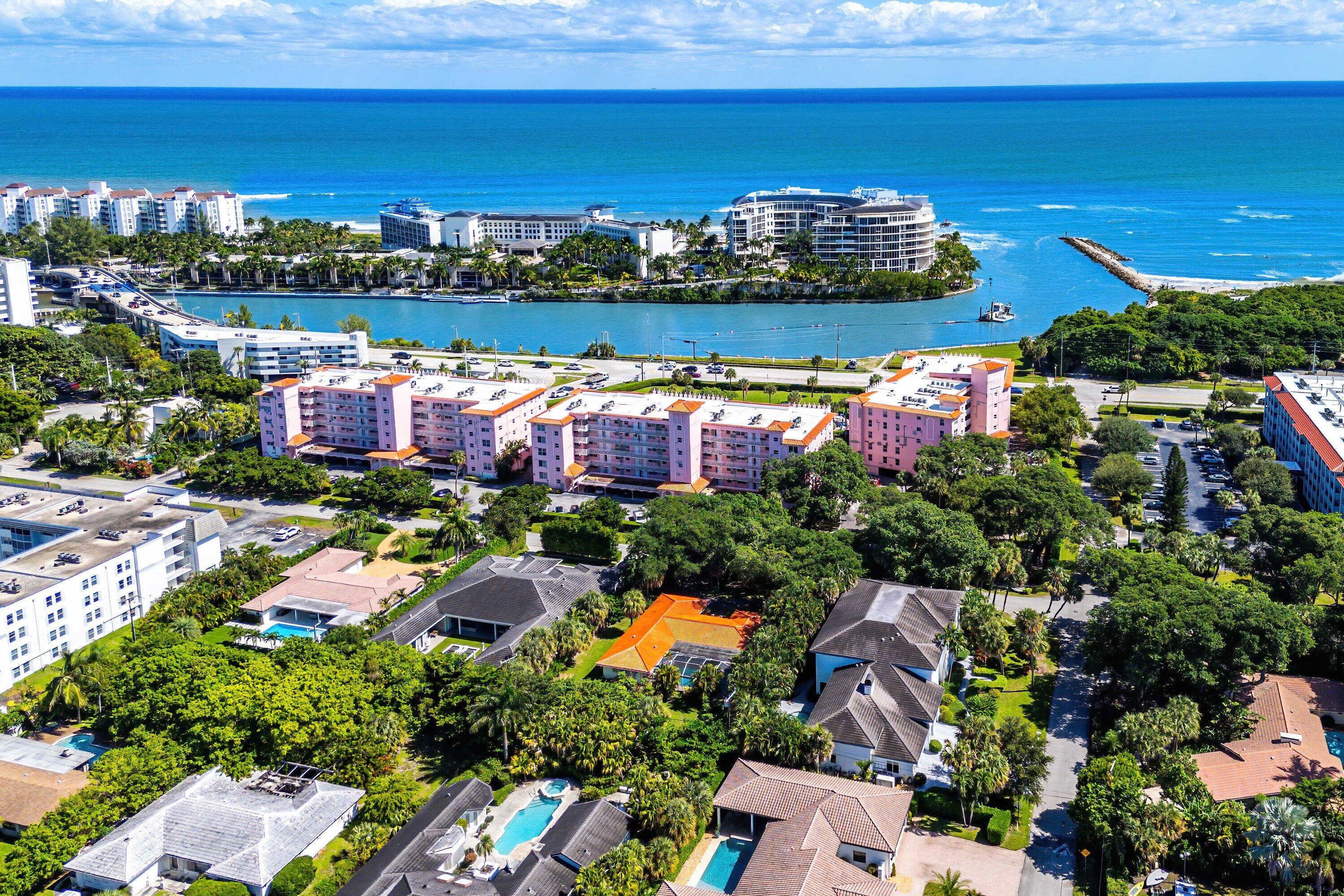 1075 Banyan, Boca Raton FL 33432