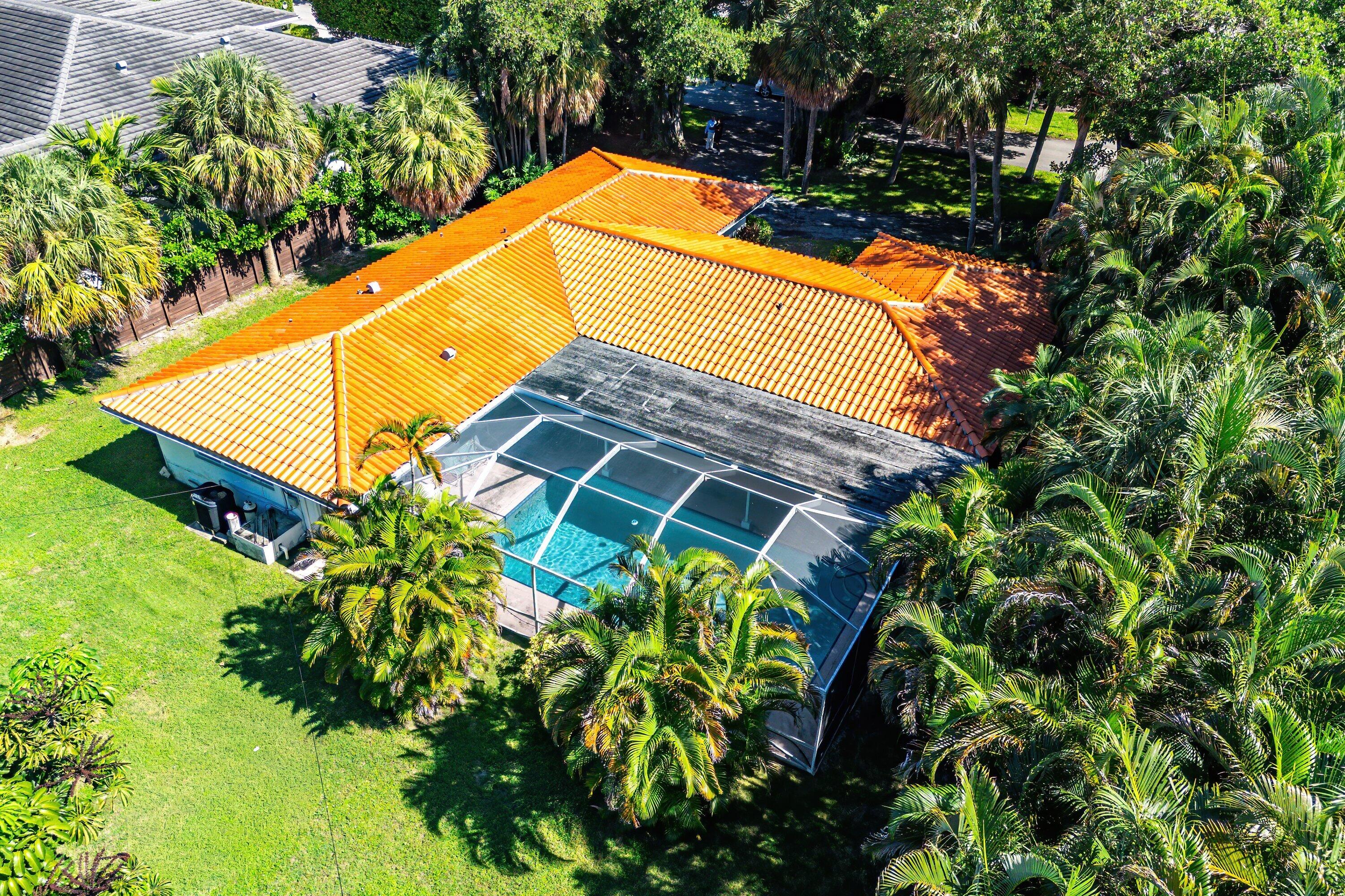 1075 Banyan, Boca Raton FL 33432