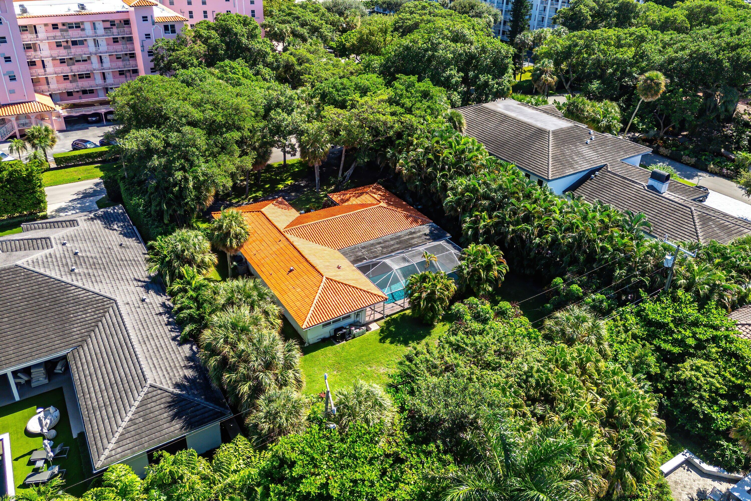 1075 Banyan, Boca Raton FL 33432