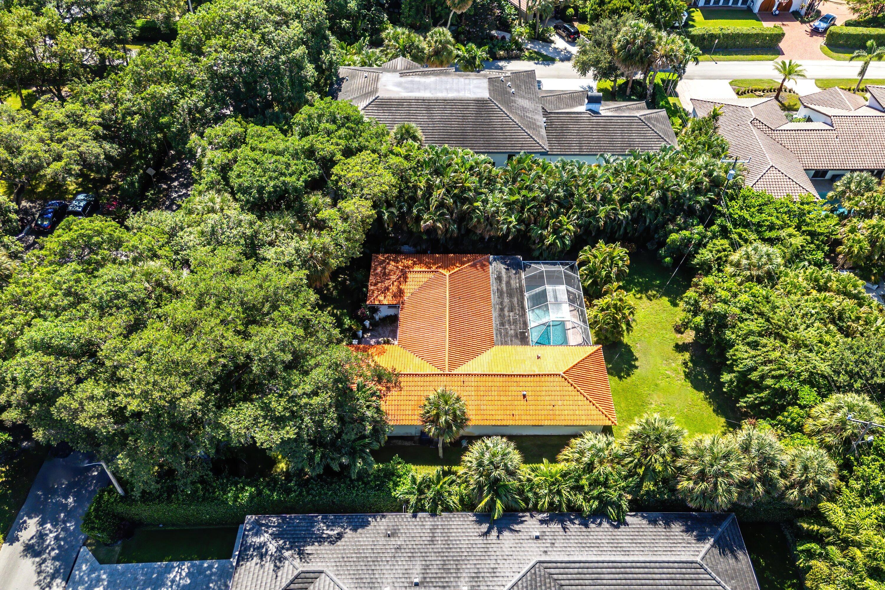 1075 Banyan, Boca Raton FL 33432