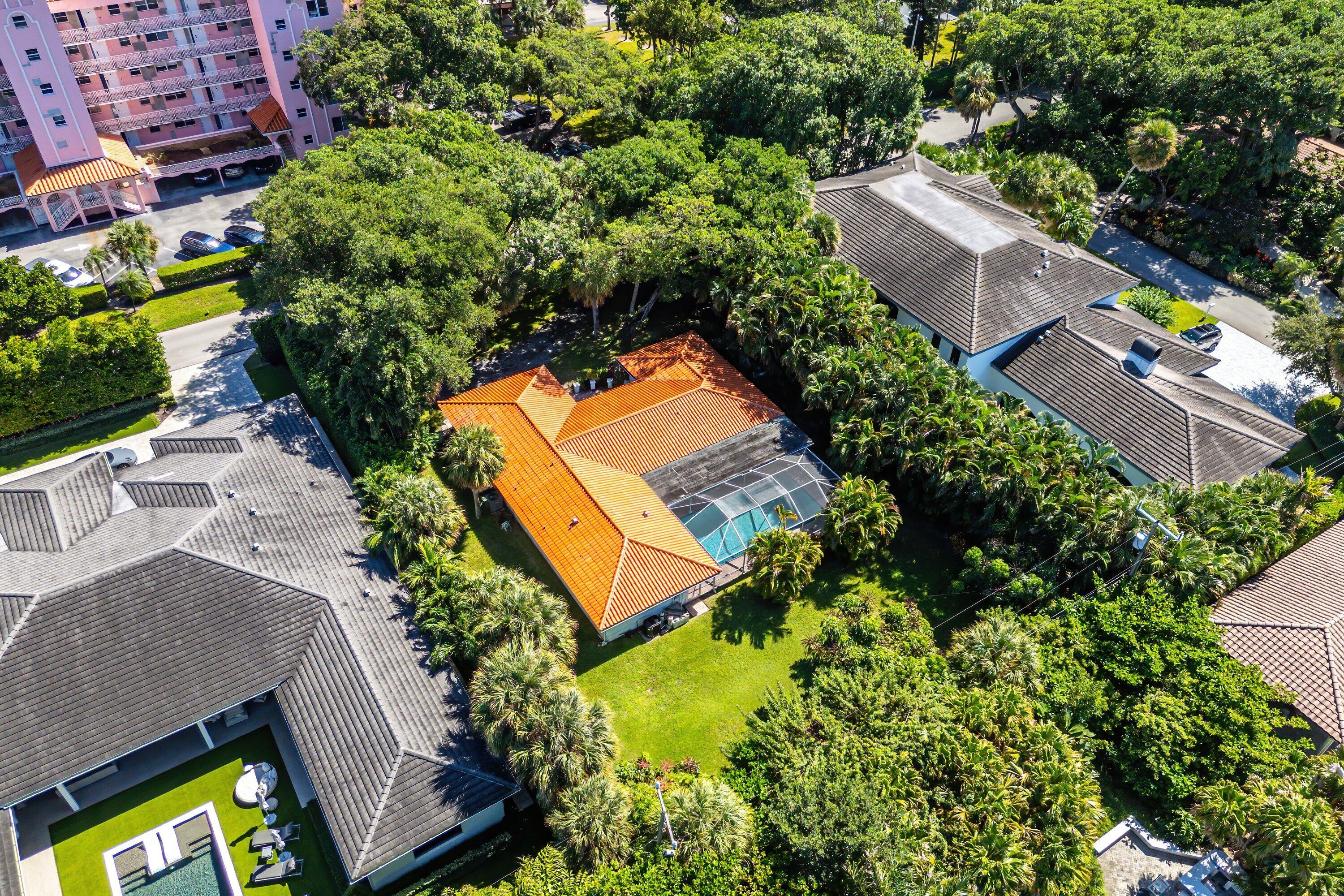 1075 Banyan, Boca Raton FL 33432