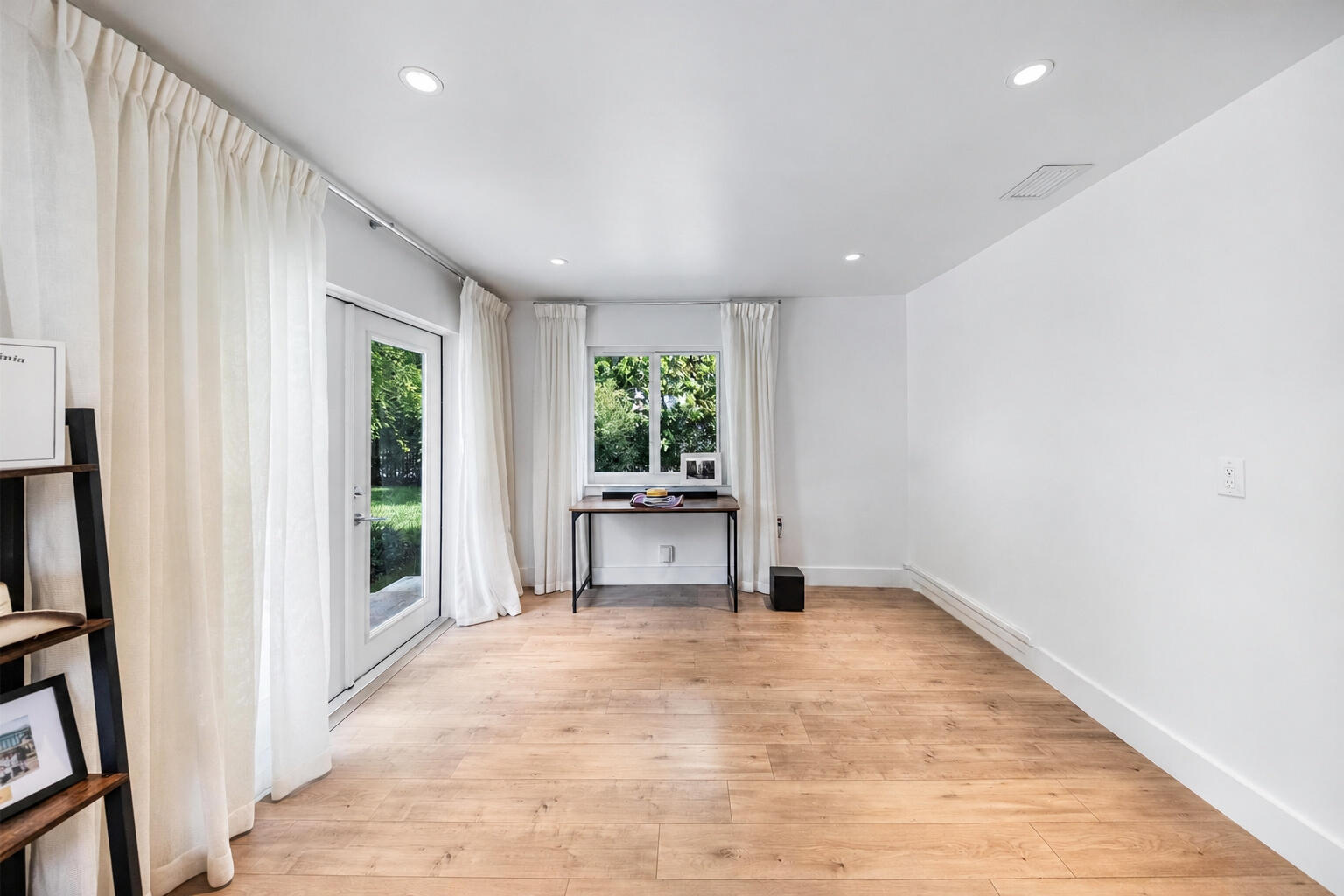 919 Granada Groves, Coral Gables FL 33134