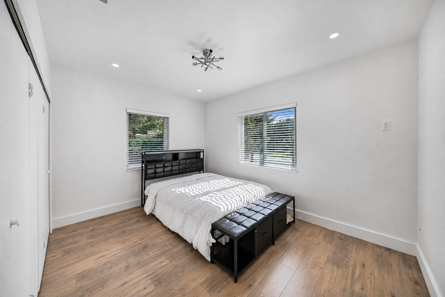 919 Granada Groves, Coral Gables FL 33134