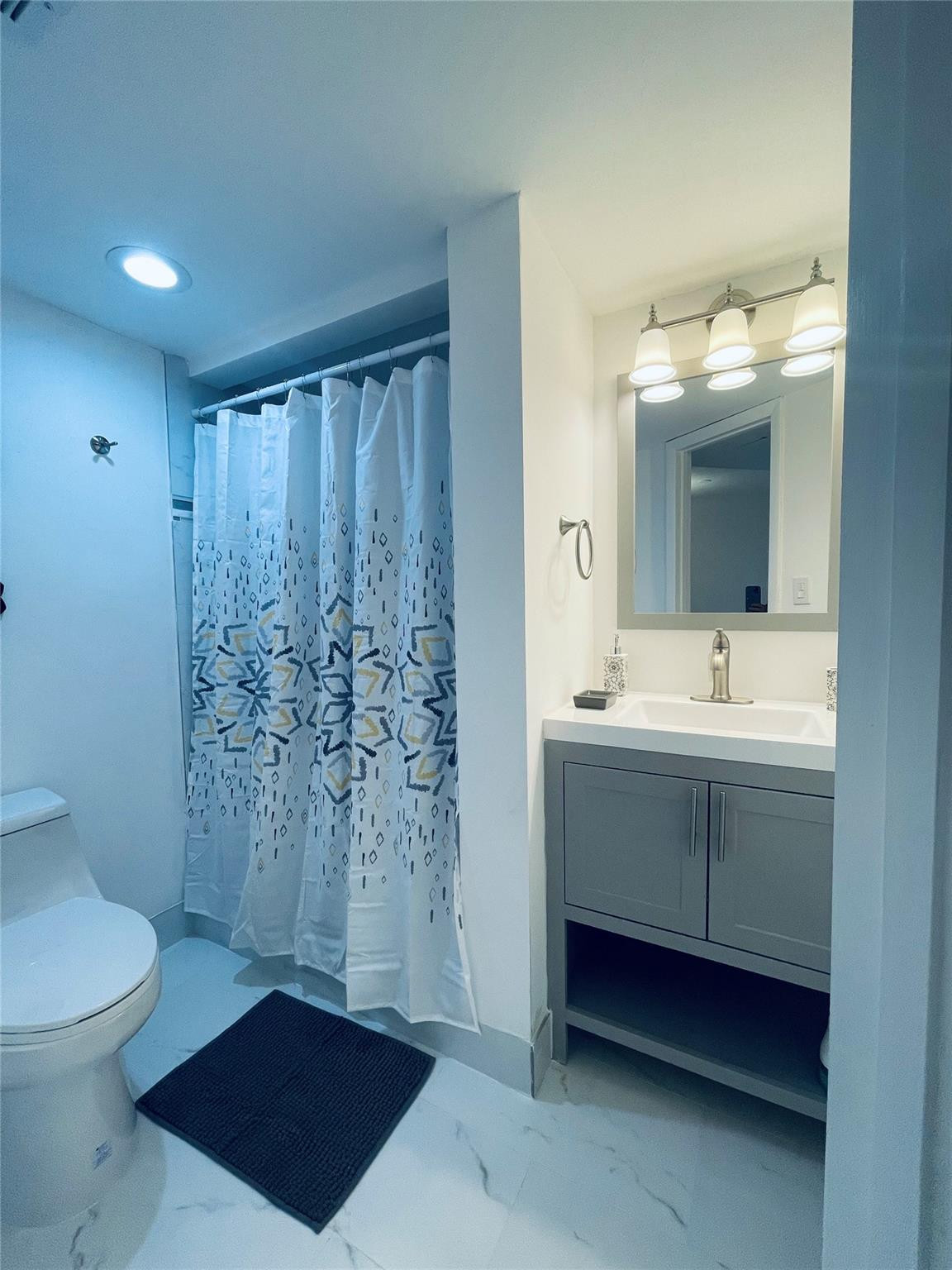 8025 S COLONY #106, Tamarac FL 33321