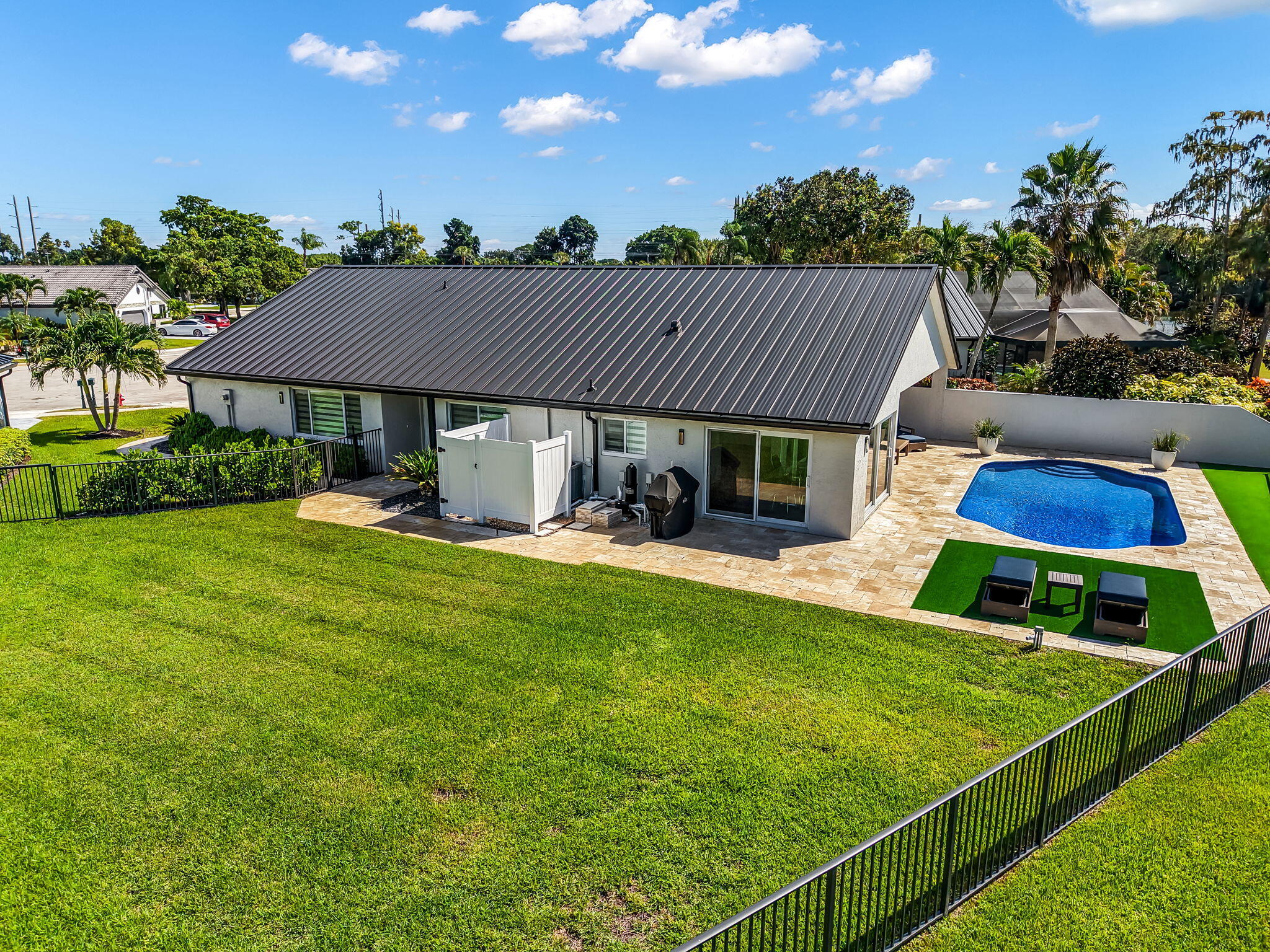 21464 Bridgeview, Boca Raton FL 33428