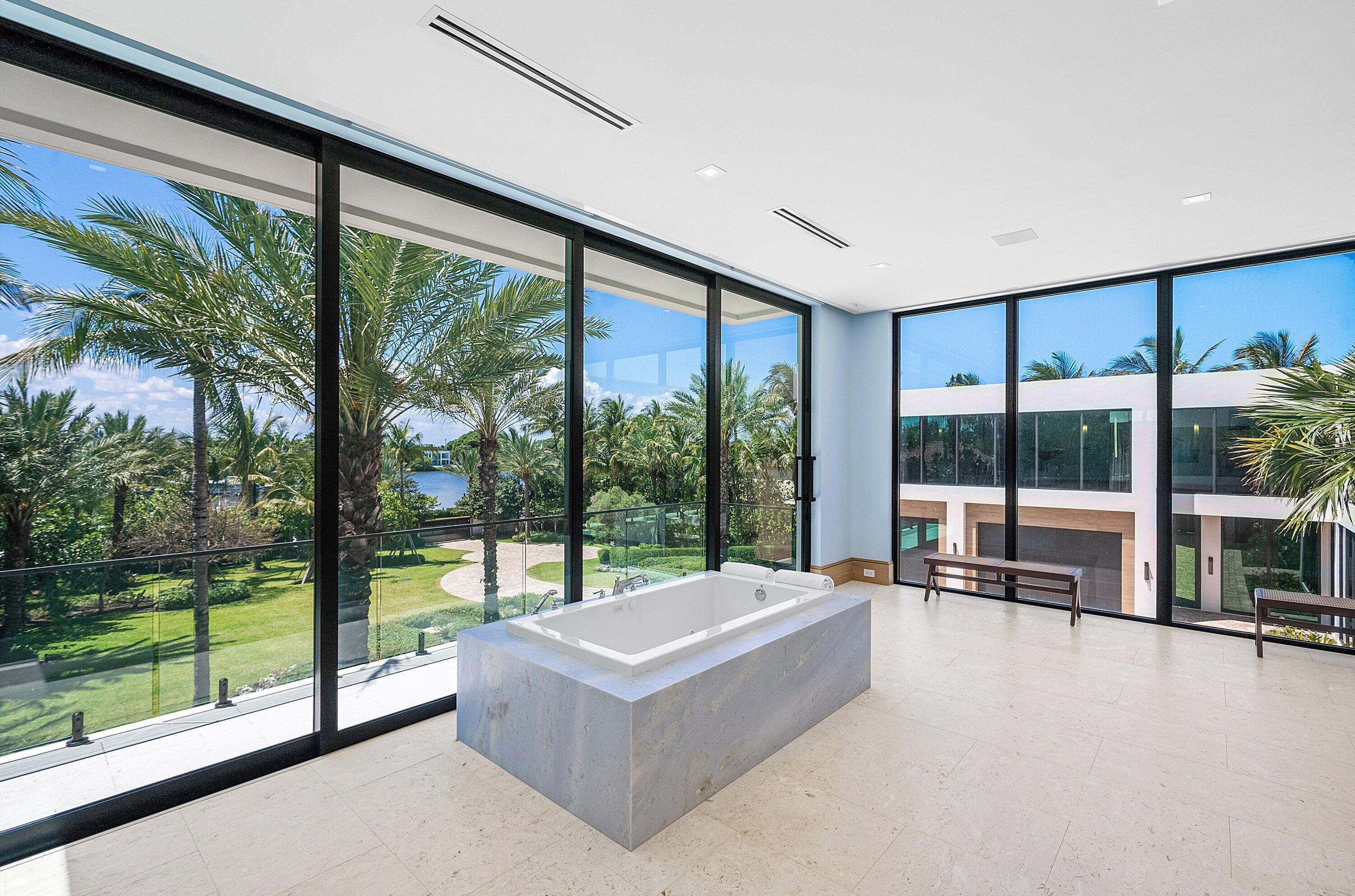 1260 S Ocean, Manalapan FL 33462