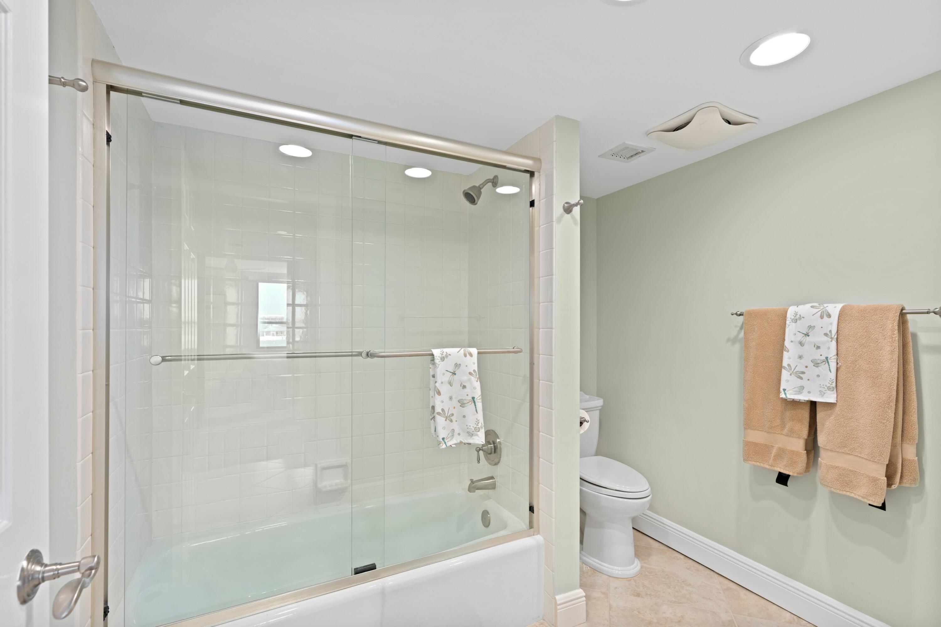 19670 Beach #B303, Jupiter FL 33469