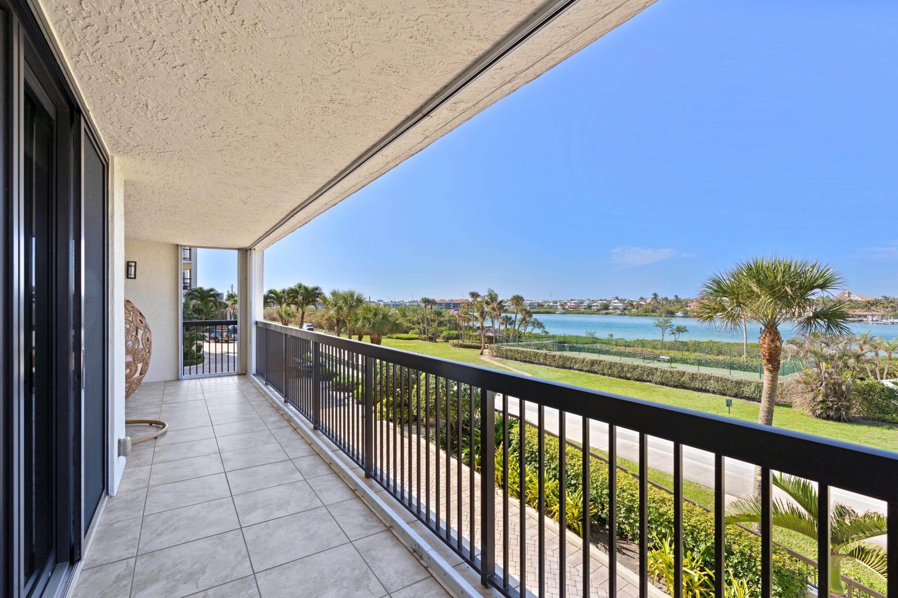19670 Beach #B303, Jupiter FL 33469