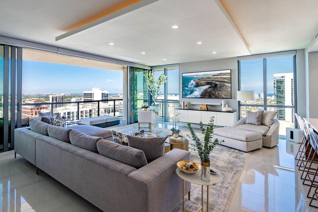 100 E Las Olas #3501, Fort Lauderdale FL 33301