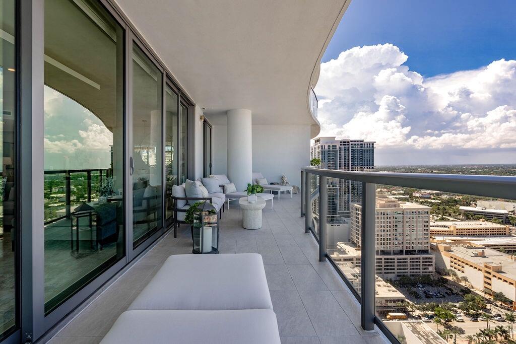 100 E Las Olas #3501, Fort Lauderdale FL 33301