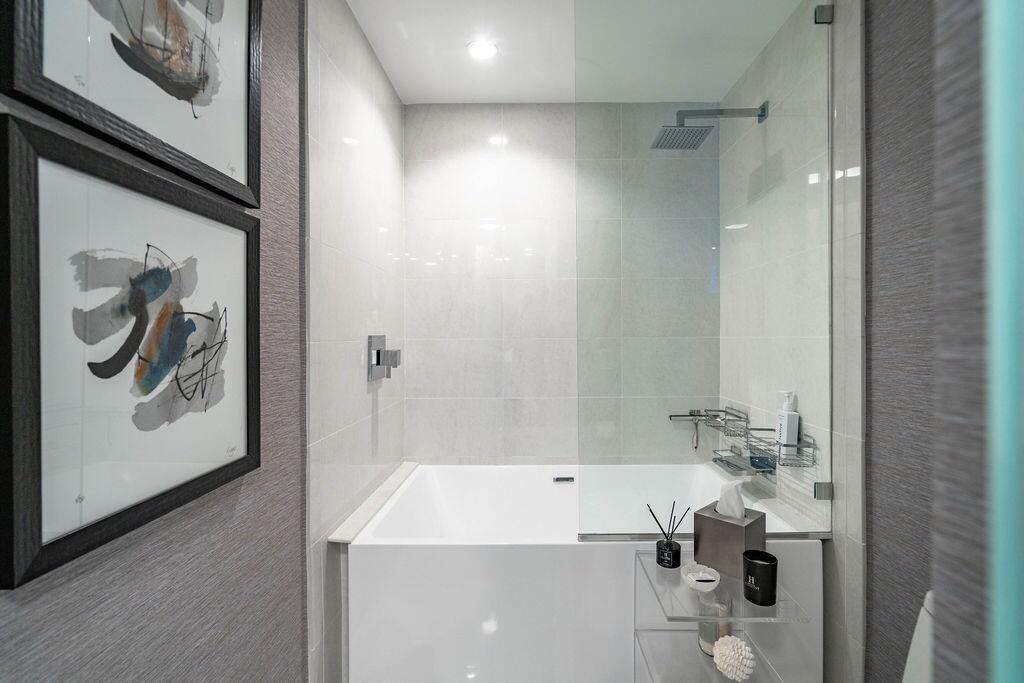 100 E Las Olas #3501, Fort Lauderdale FL 33301