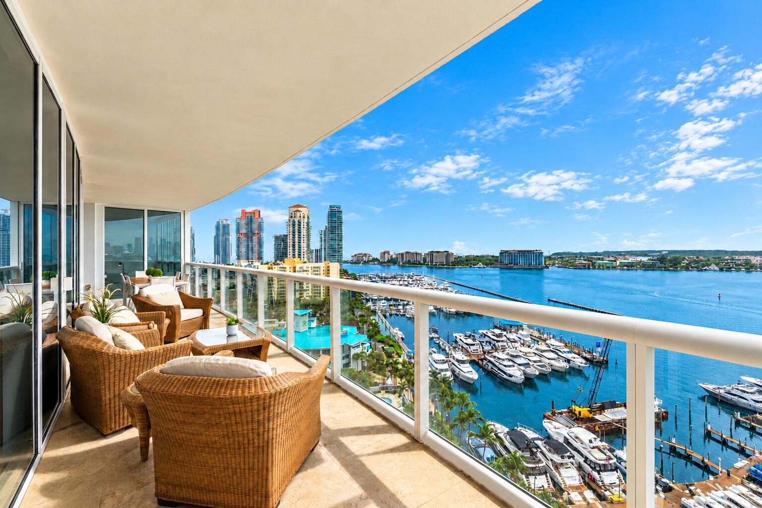 400 ALTON #1704, Miami Beach FL 33139