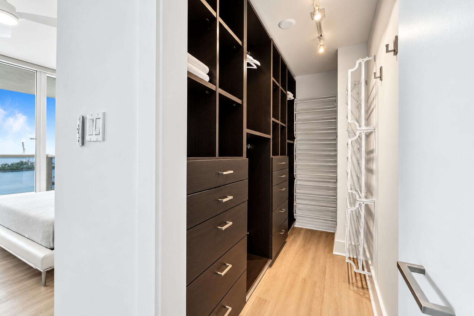 400 ALTON #1704, Miami Beach FL 33139