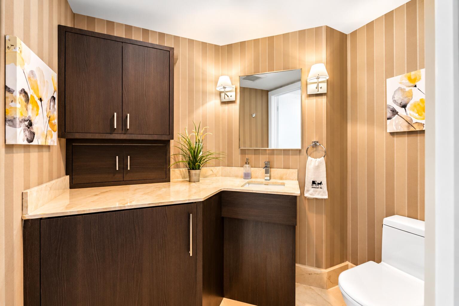 400 ALTON #1704, Miami Beach FL 33139